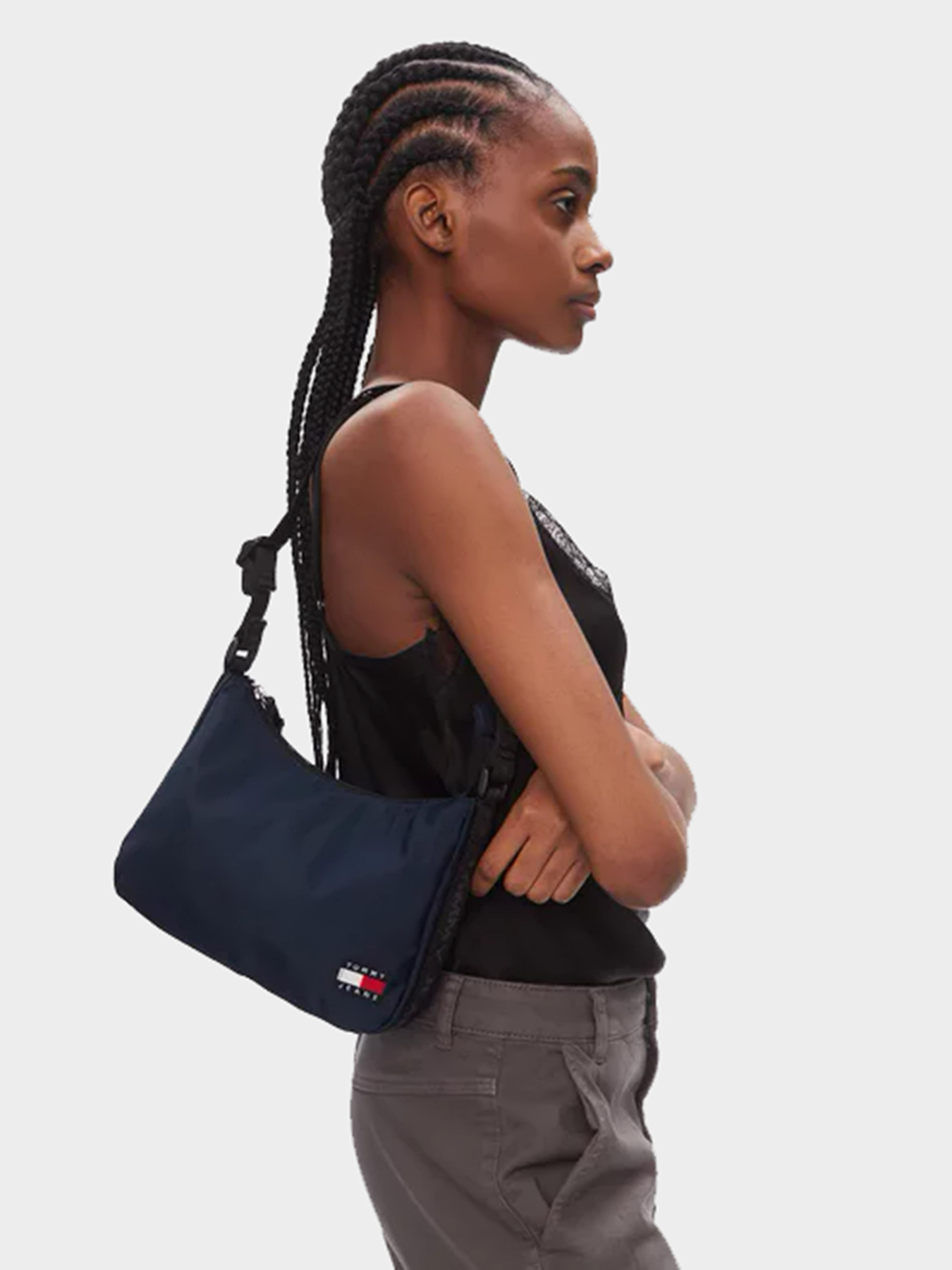 Сумки Tommy Hilfiger модель AW0AW15815-C1G Фото