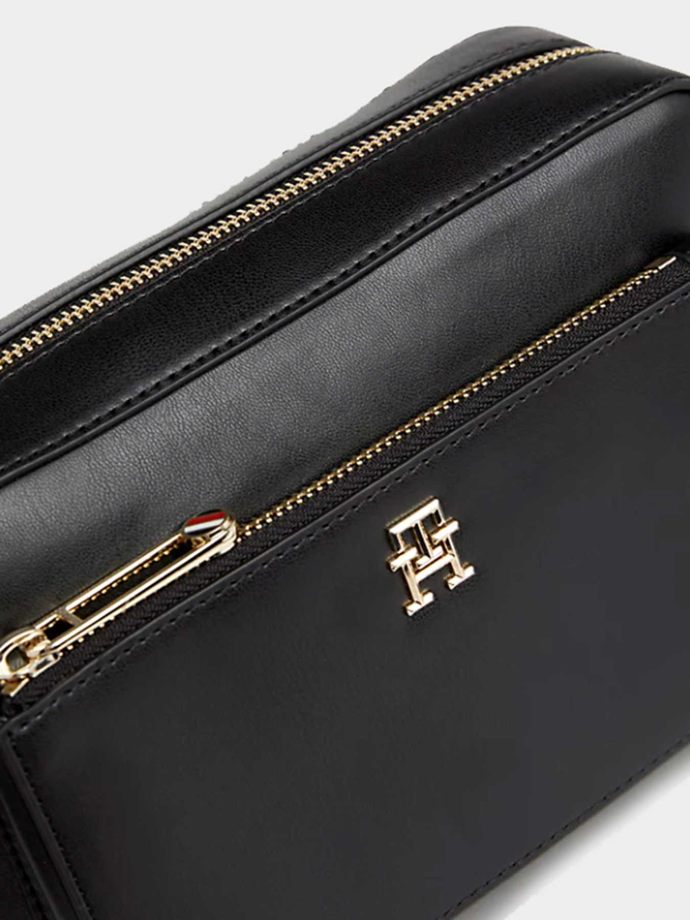 Сумки Tommy Hilfiger модель AW0AW15991-BDS Фото