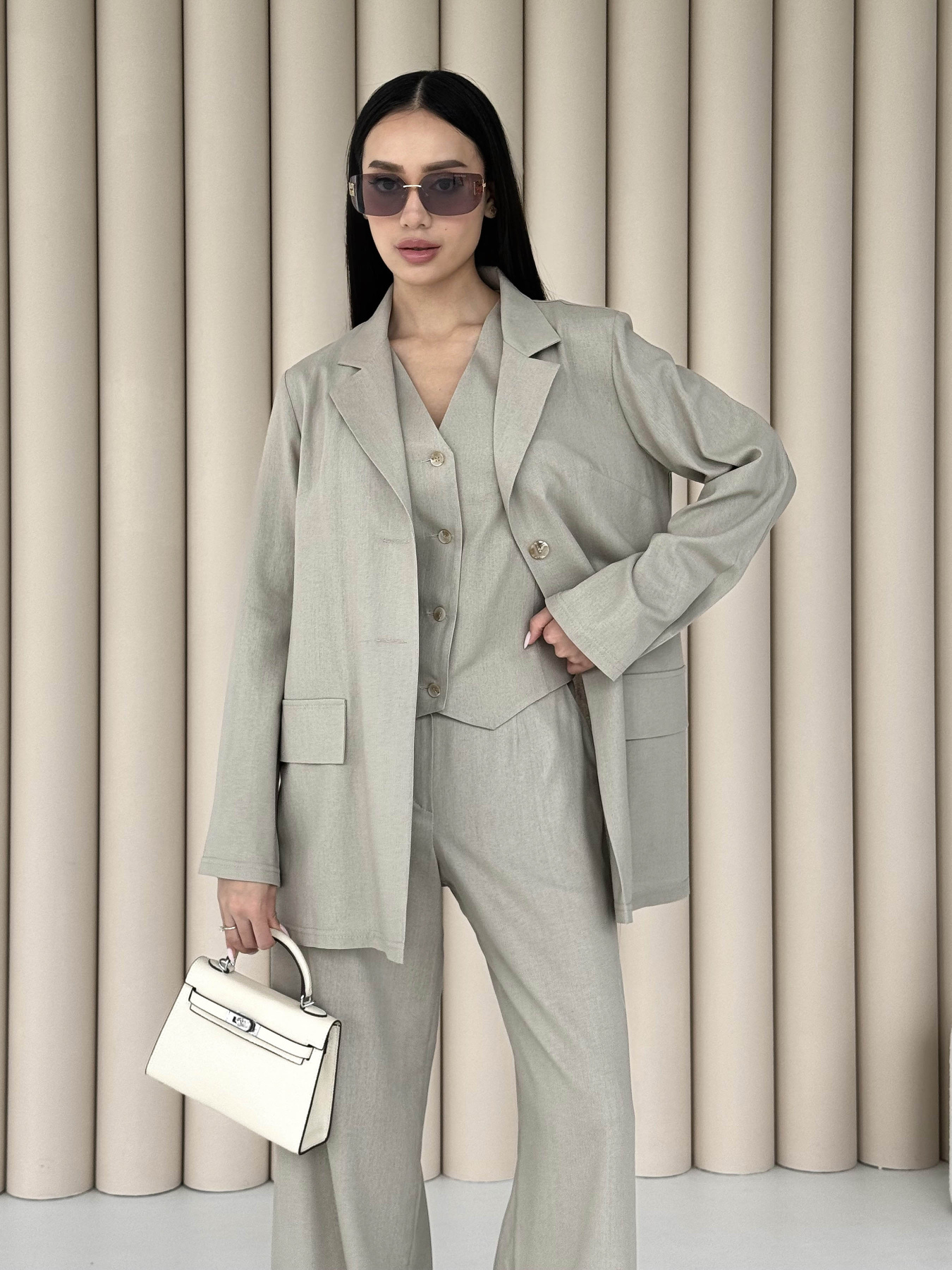 Костюмы Jadone Fashion модель Vest_Mey_bej Фото