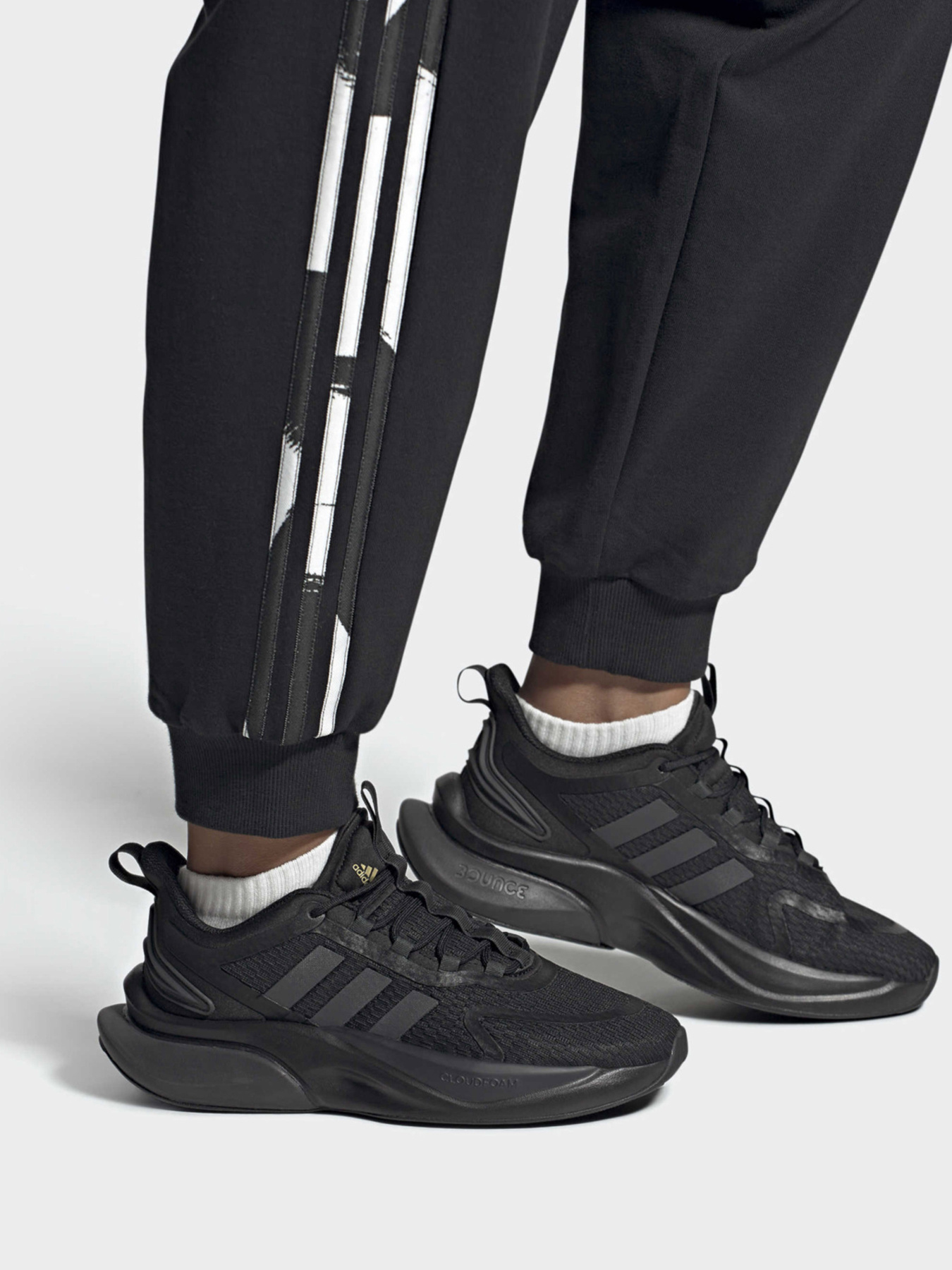 Кроссовки Adidas модель HP6149 Фото