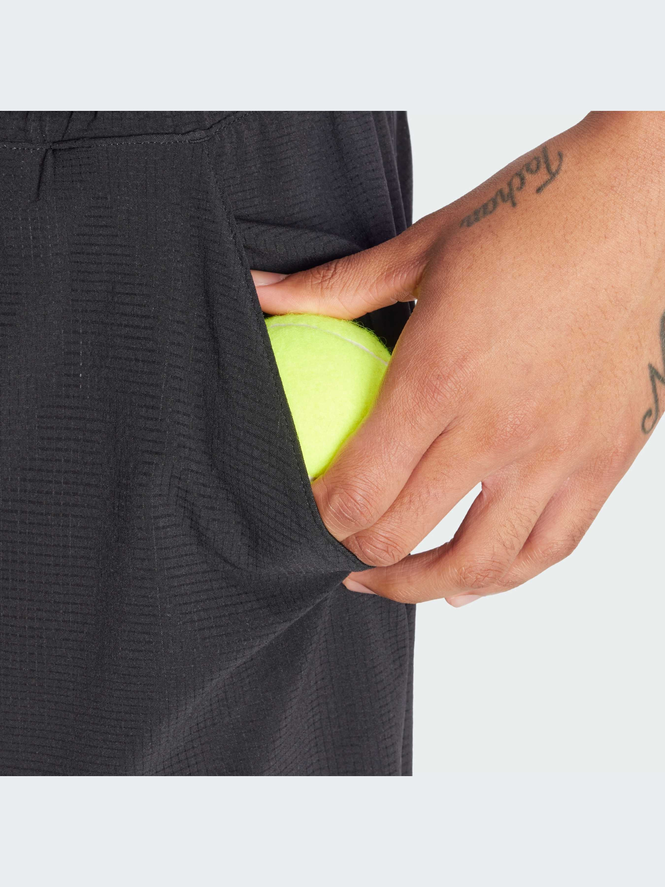 Шорты спортивные Adidas модель IQ4736 Фото