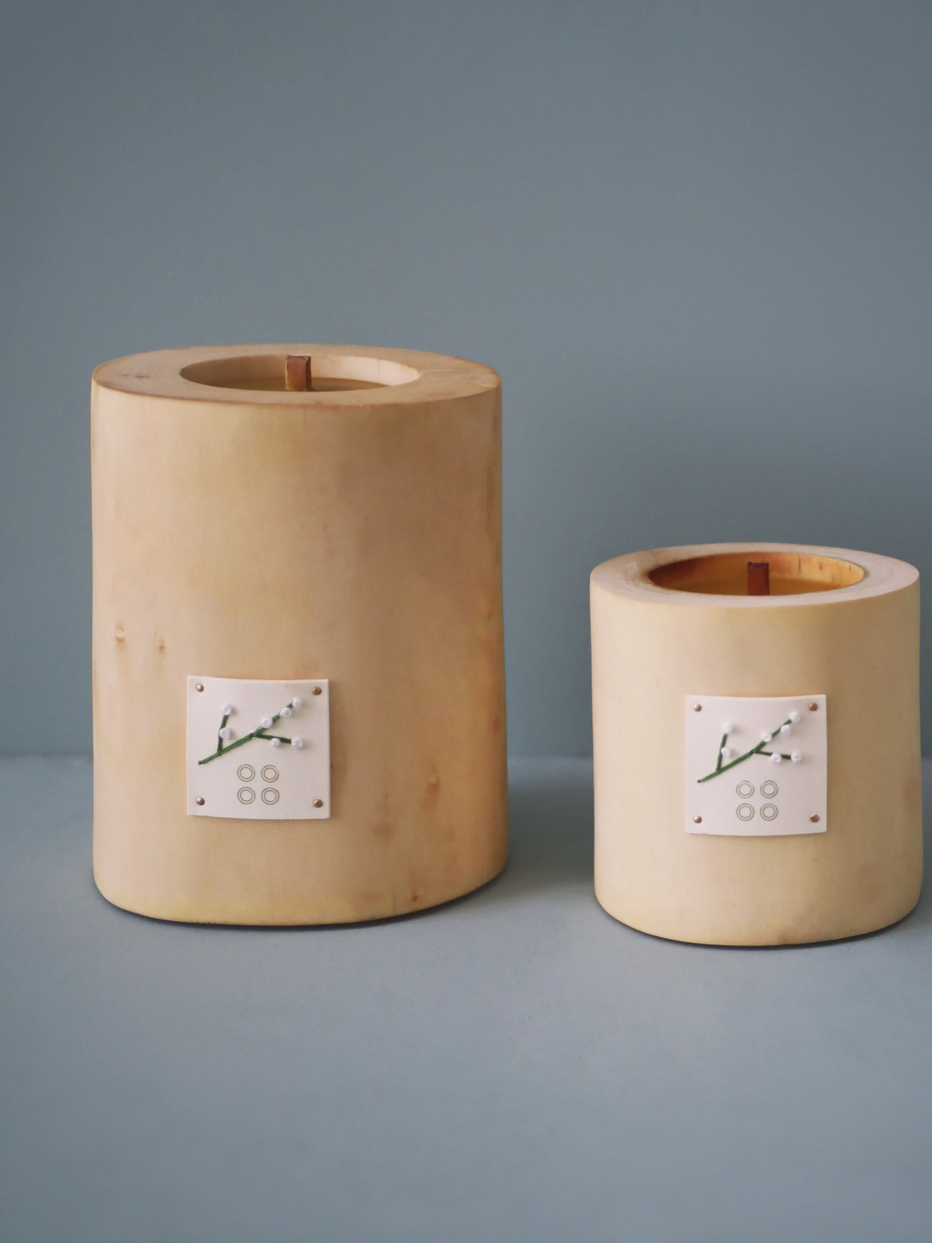 Свічка з ефірною олією жасмину WOOD MOOD модель 1213200000 Фото