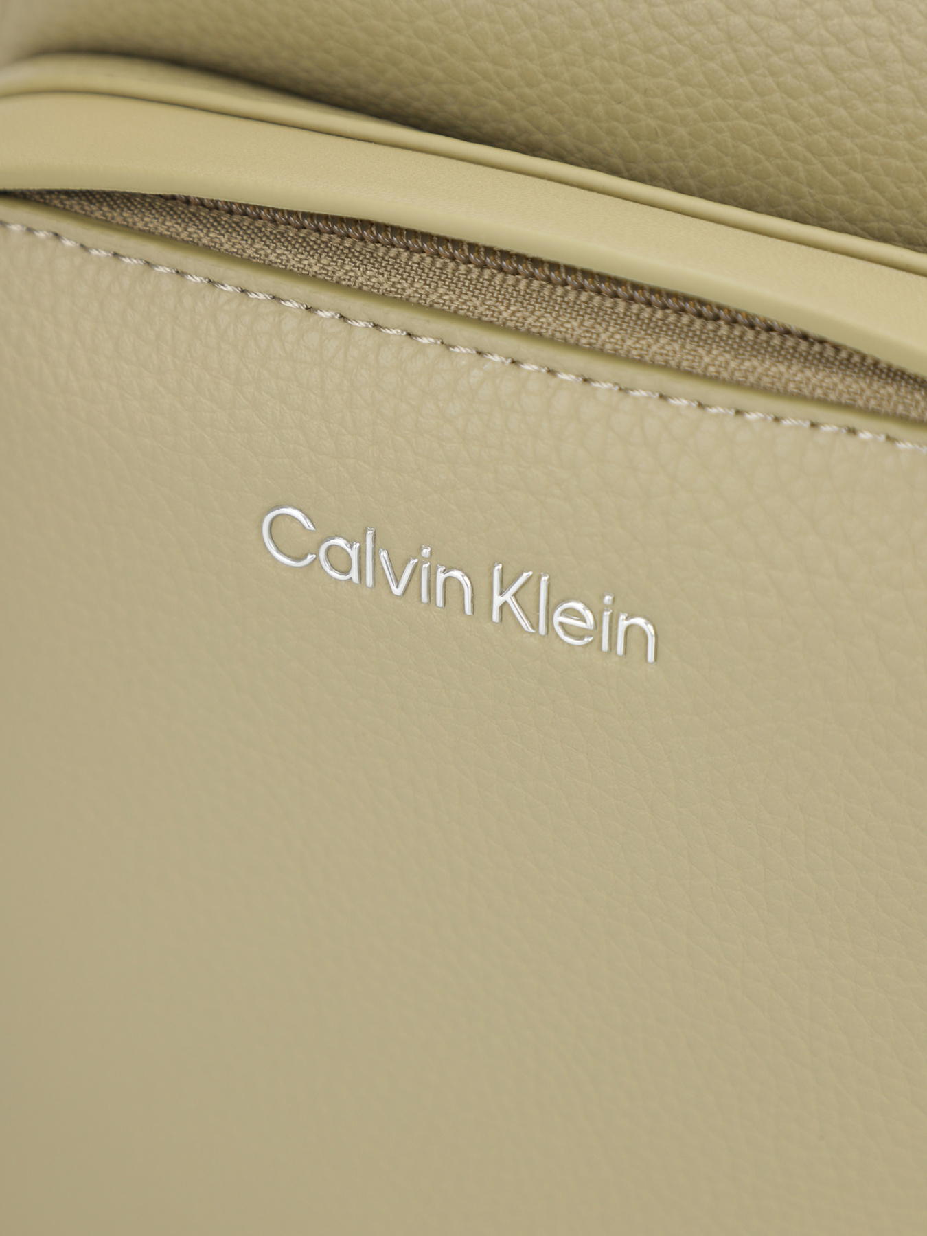 Сумки Calvin Klein модель K50K511606-MSS Фото