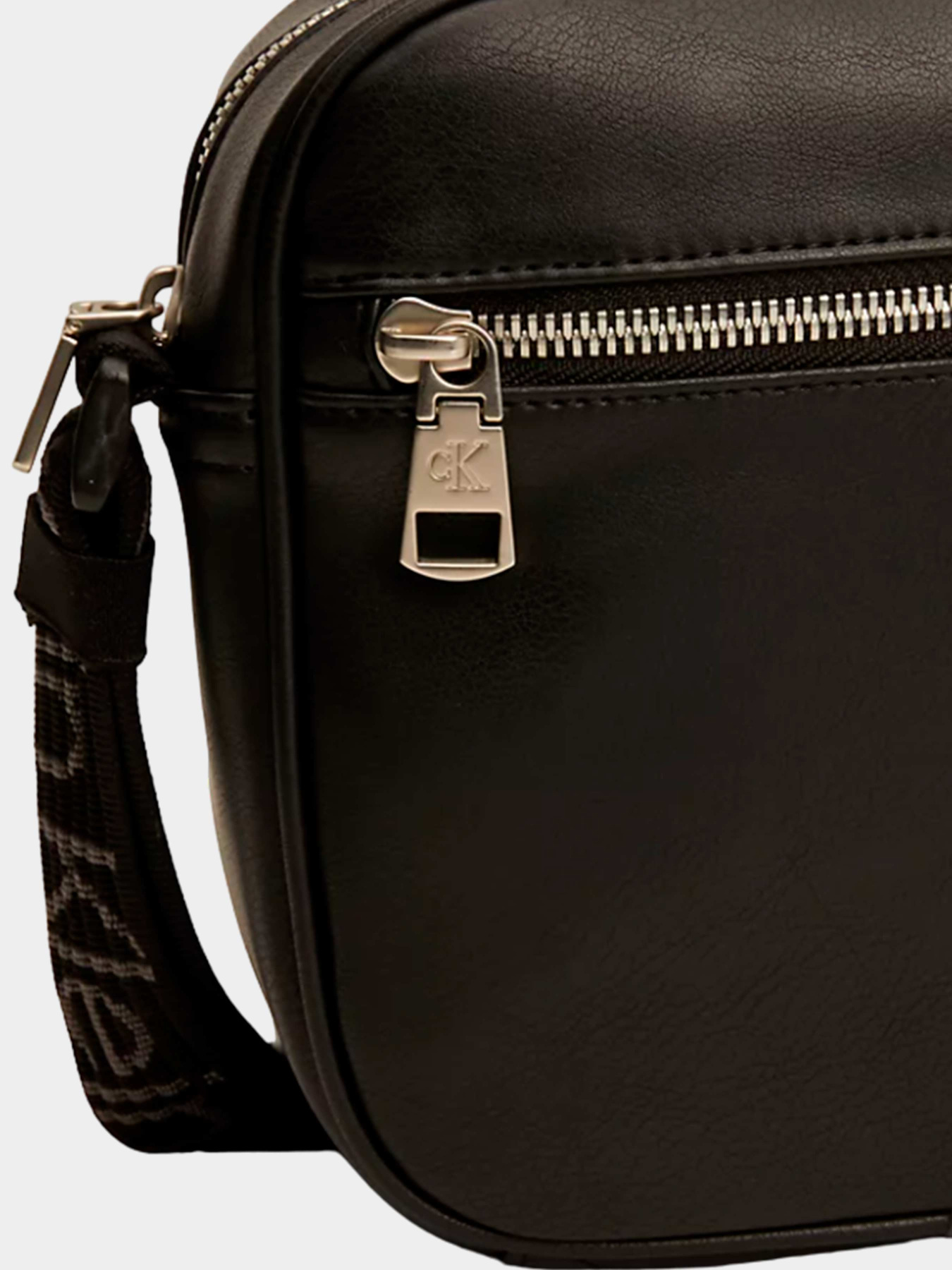 Сумки Calvin Klein модель K50K511788-BEH Фото