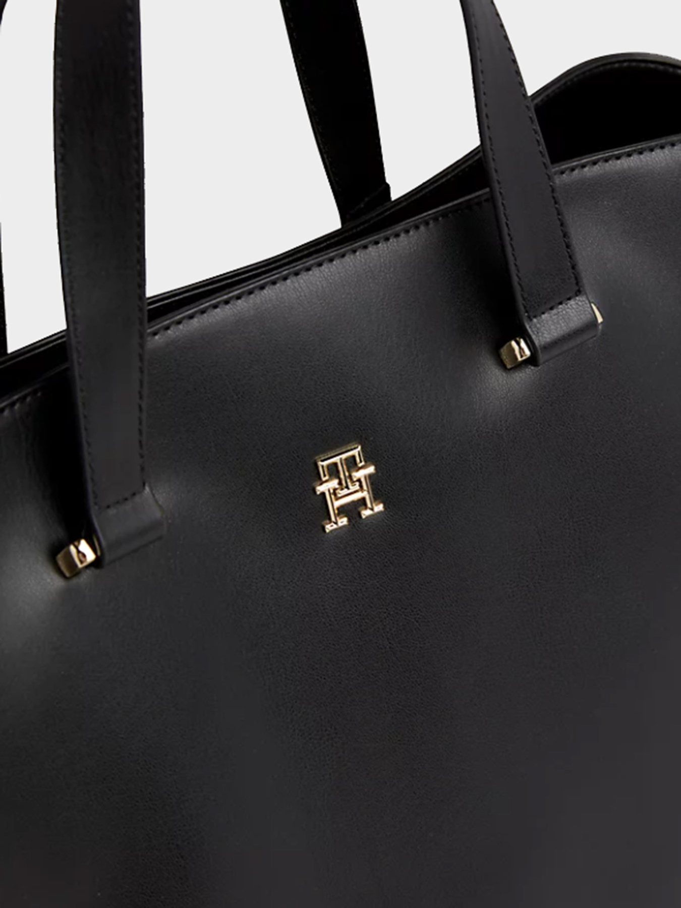 Сумки Tommy Hilfiger модель AW0AW15967-BDS Фото