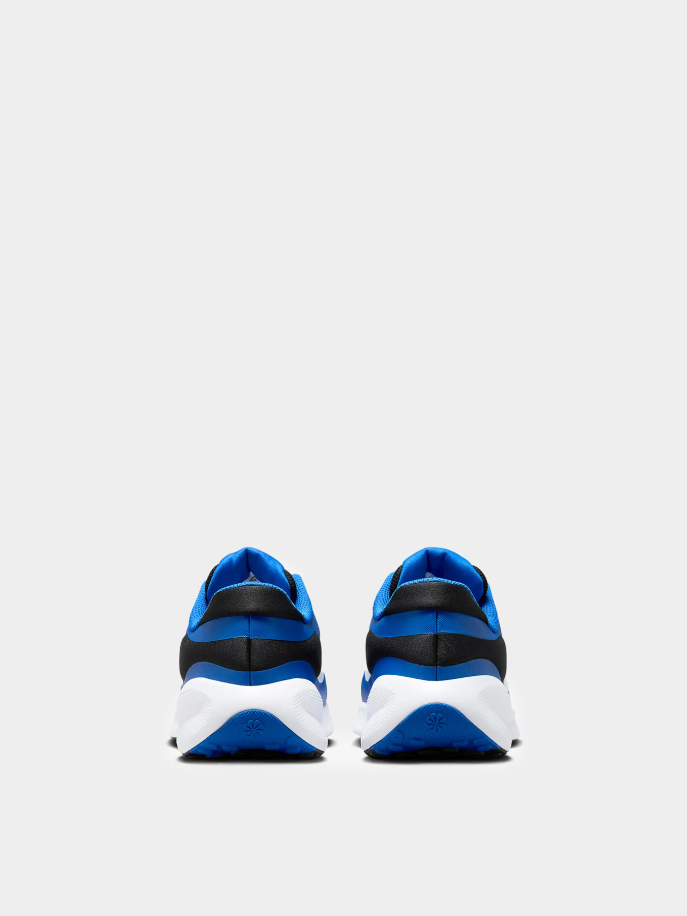 Кроссовки NIKE модель FB7689-401 Фото
