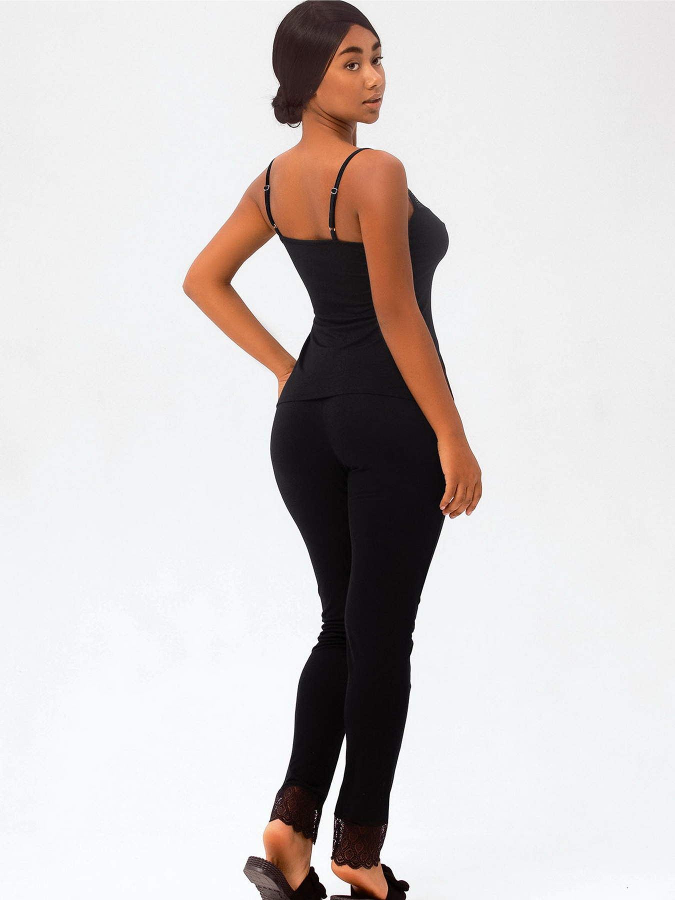 Пижама Leinle модель 1005160065 Пижама Leinle модель 1005160065 Фото