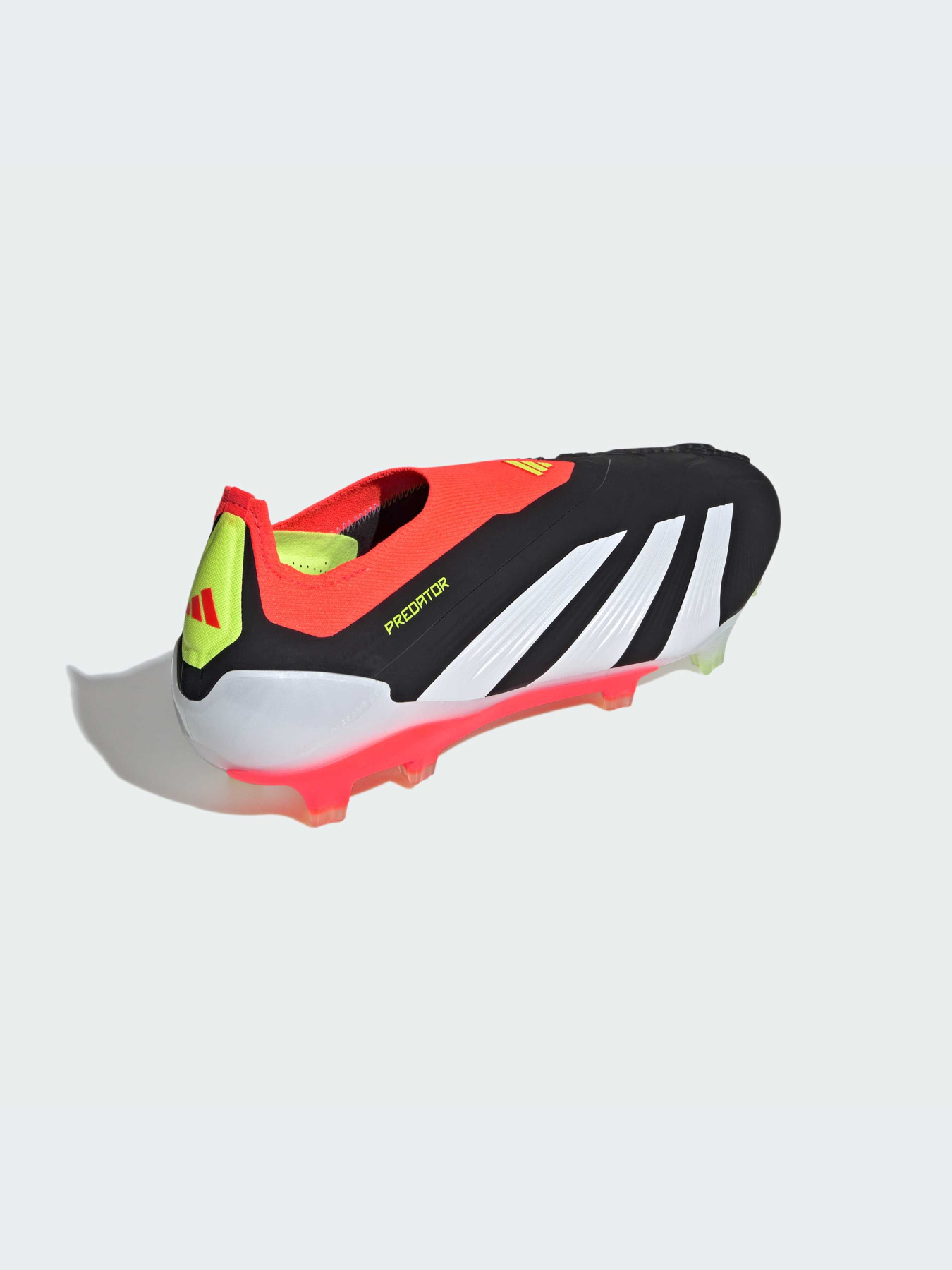 Бутсы Adidas Predator модель IE1805 Фото