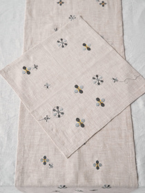 Набір з 2-х серветок столових з льону з машинною вишивкою "Мед" в натуральному кольорі GNIZDO модель LTNMEHC-002 Фото