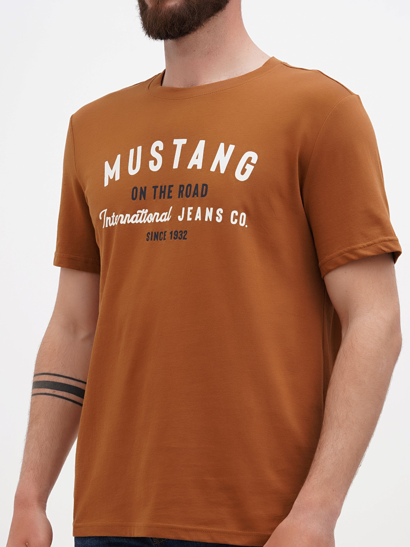 Футболка Mustang Jeans модель 1014103 Фото