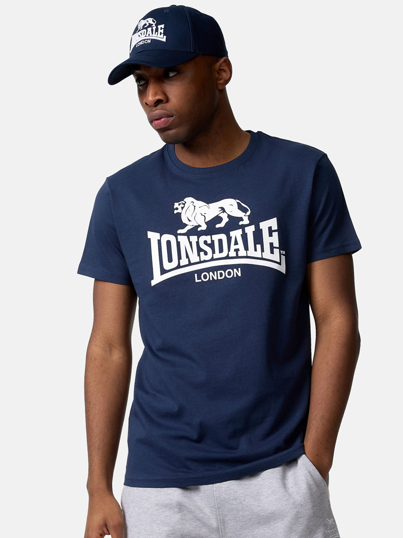 Футболка Lonsdale St. Erney модель 114081 Футболка Lonsdale St. Erney модель 114081 Фото