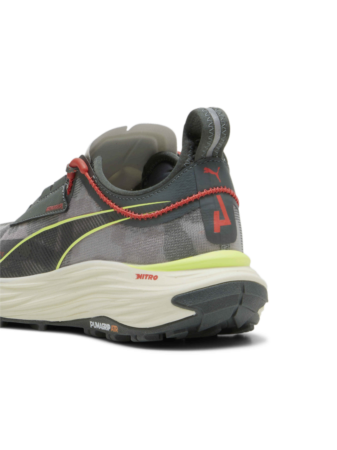 Кросівки для бігу PUMA Voyage Nitro™ 3 Wn модель 377746 Фото