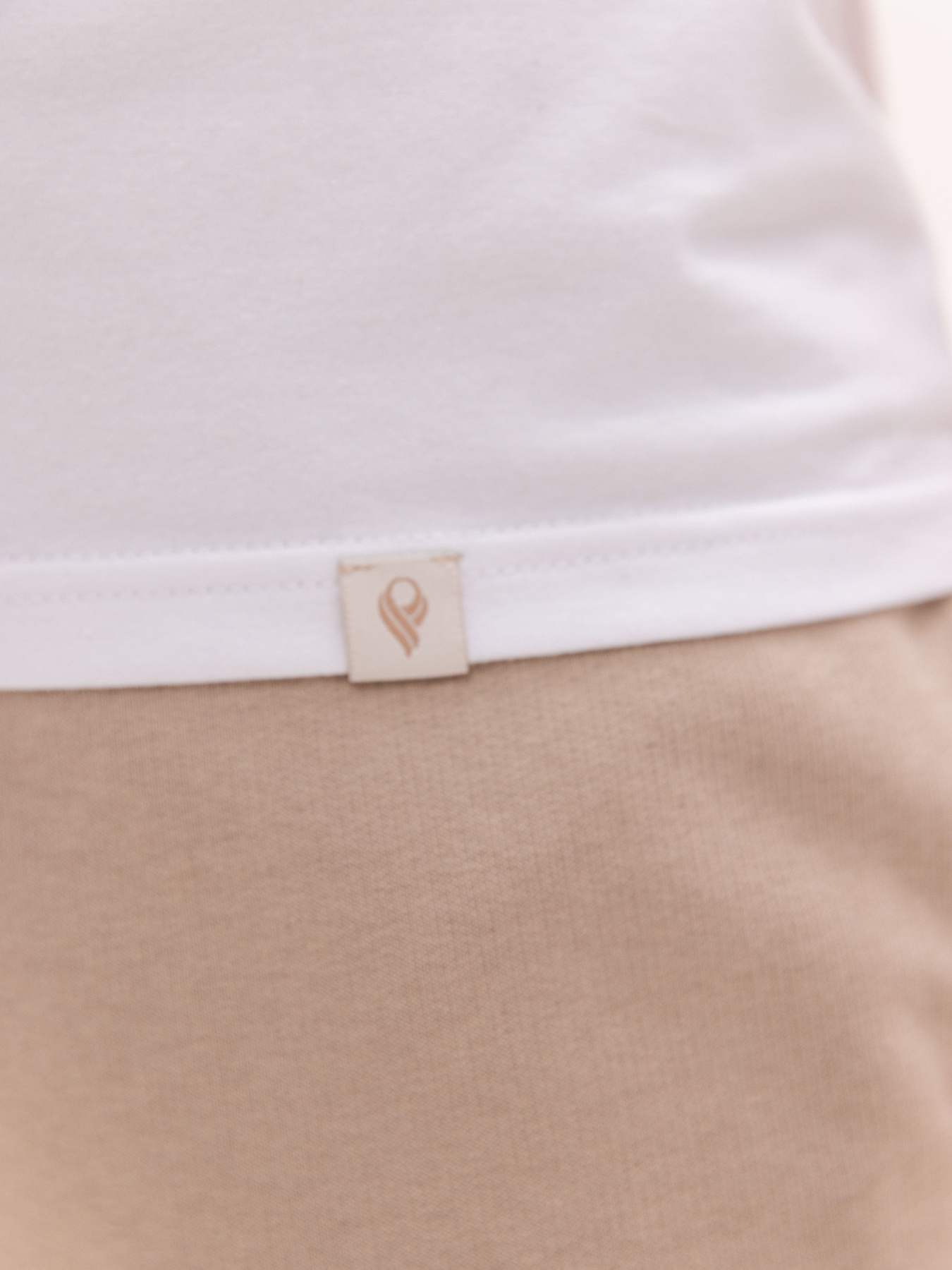 Футболка Роза модель 231108_white Фото