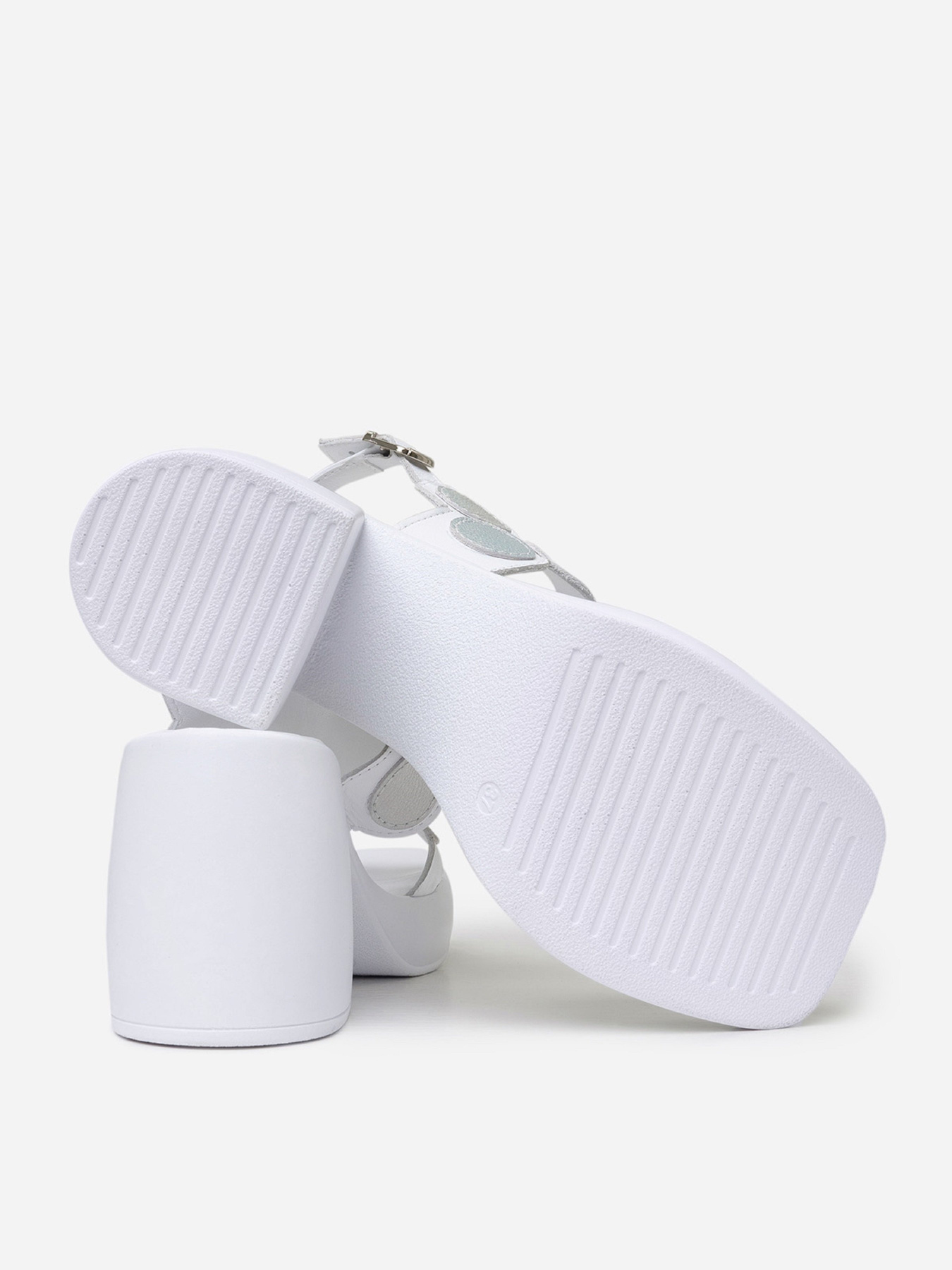 Босоніжки ISSA Plus модель OB2-482_белый Босоніжки ISSA Plus модель OB2-482_белый Фото