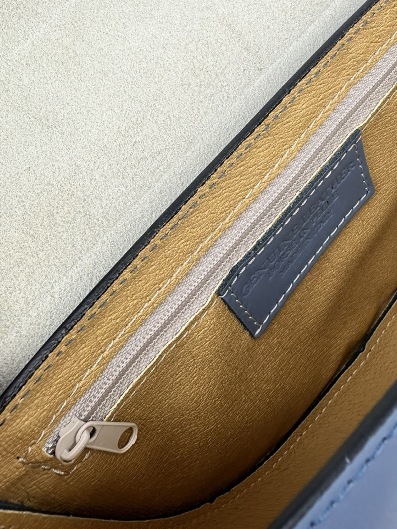 Кросс-боди RoyalBag модель F-IT-1030BLL Фото