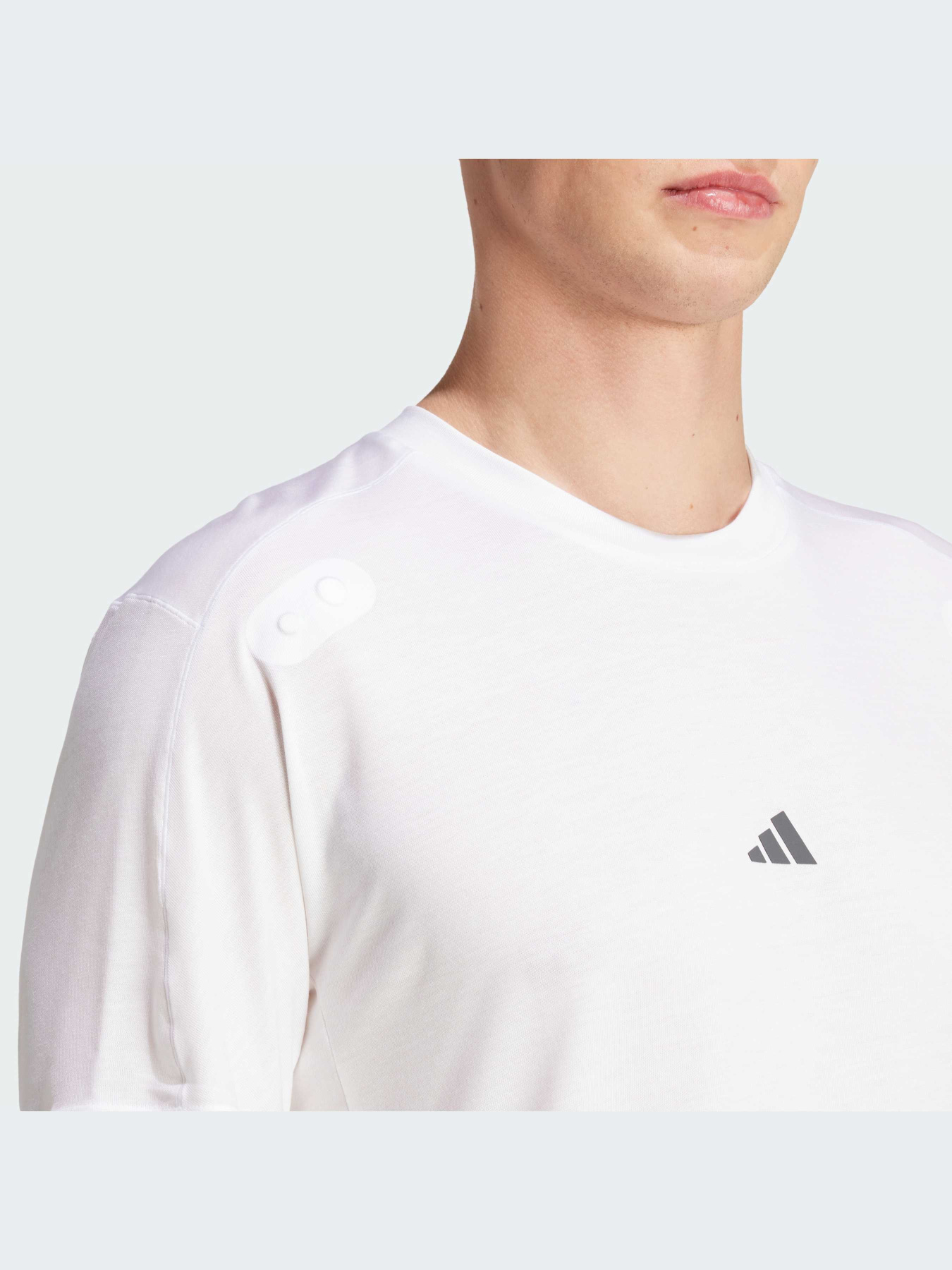 Спортивная футболка Adidas модель IL7138 Фото