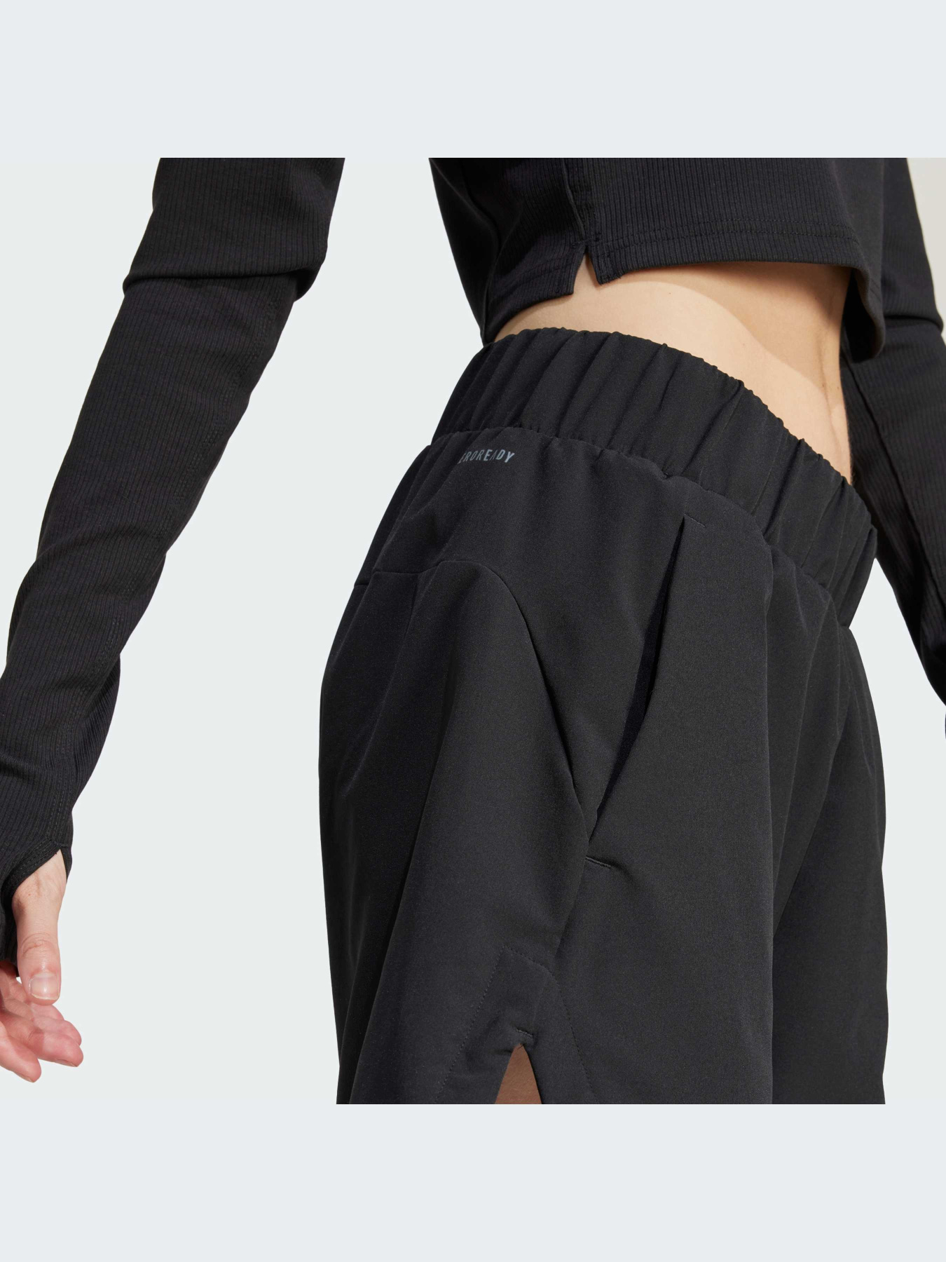 Шорты Adidas ZNE модель IS1877-KZ Фото