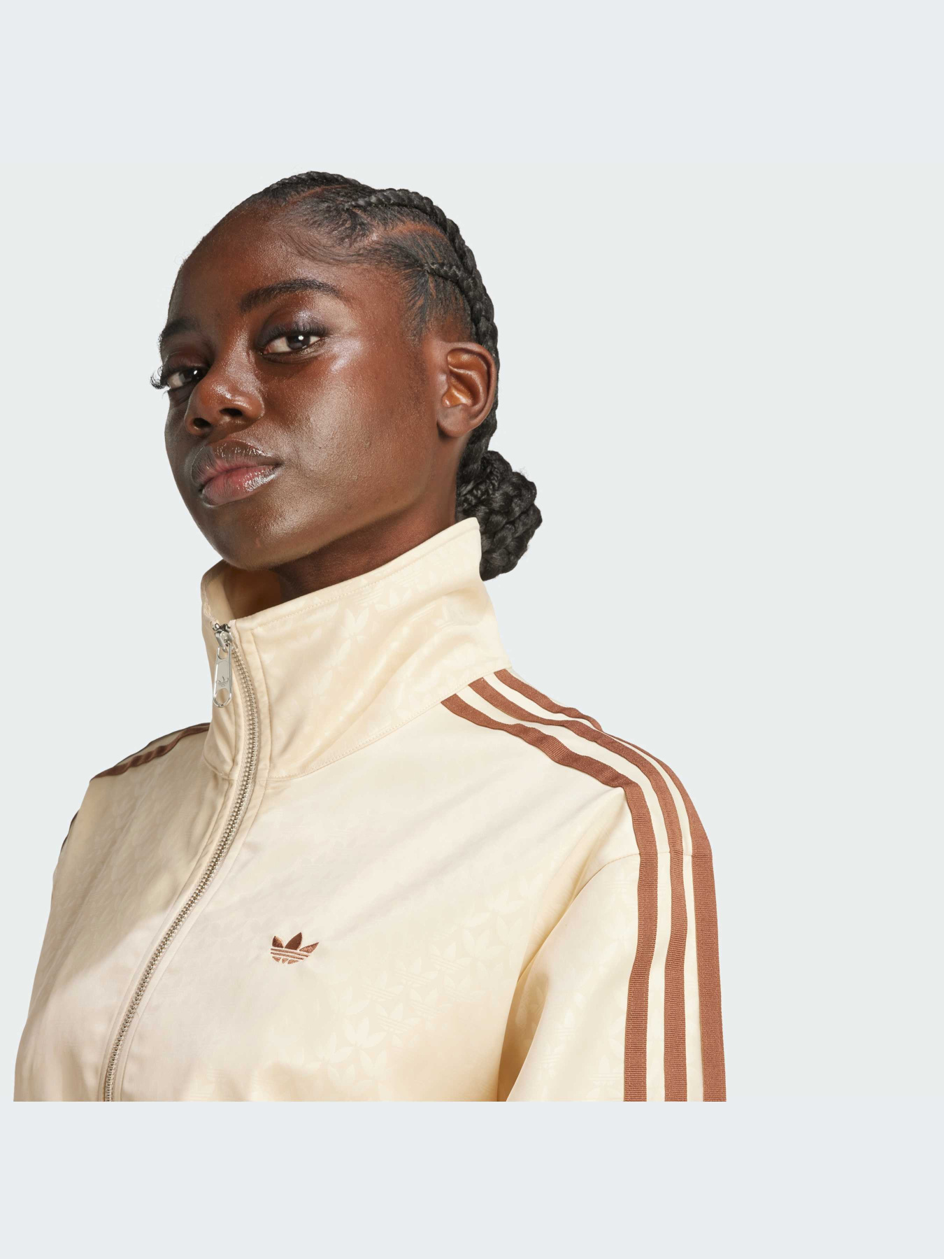Худи и свитшоты Adidas Graphics модель IS3860-KZ Фото