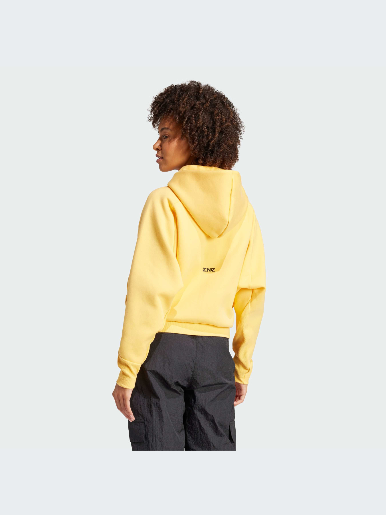 Худи и свитшоты Adidas ZNE модель IS3940-KZ Фото