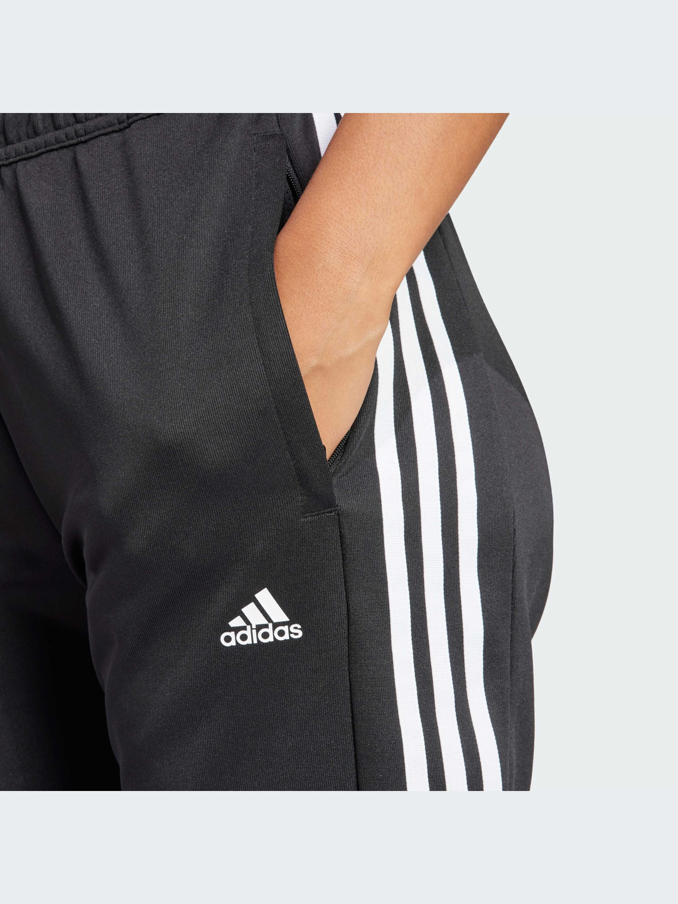 Повсякденні штани Adidas Tiro модель IS4554 Повсякденні штани Adidas Tiro модель IS4554 Фото