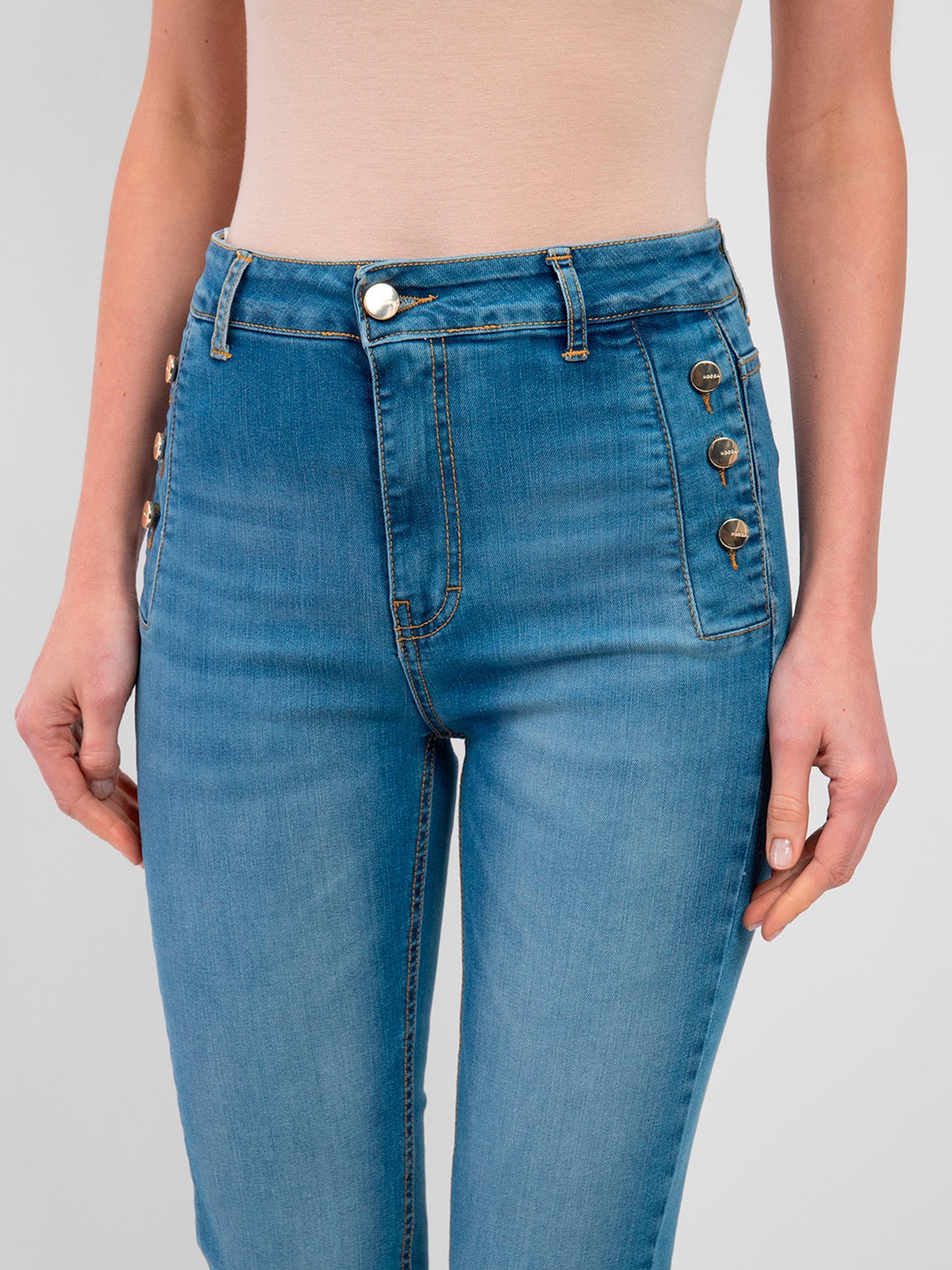 Завужені джинси KOCCA модель P24PPD1988ABUNL440 Фото