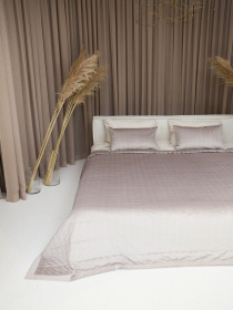 Покривало двостороннє стьобане на ліжко сірий МАЕСТРО Модель 105072 Фото