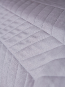 Покрывало двухстороннее стеганое на кровать серый МАЕСТРО модель 102358 Фото