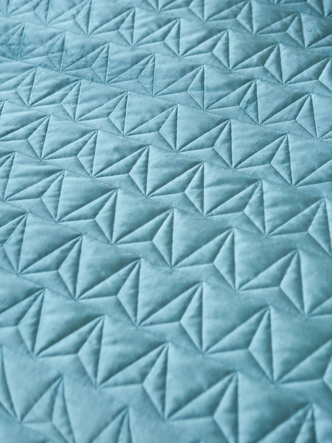 Покривало двостороннє стьобане на ліжко мятний МАЕСТРО Модель 102351 Фото