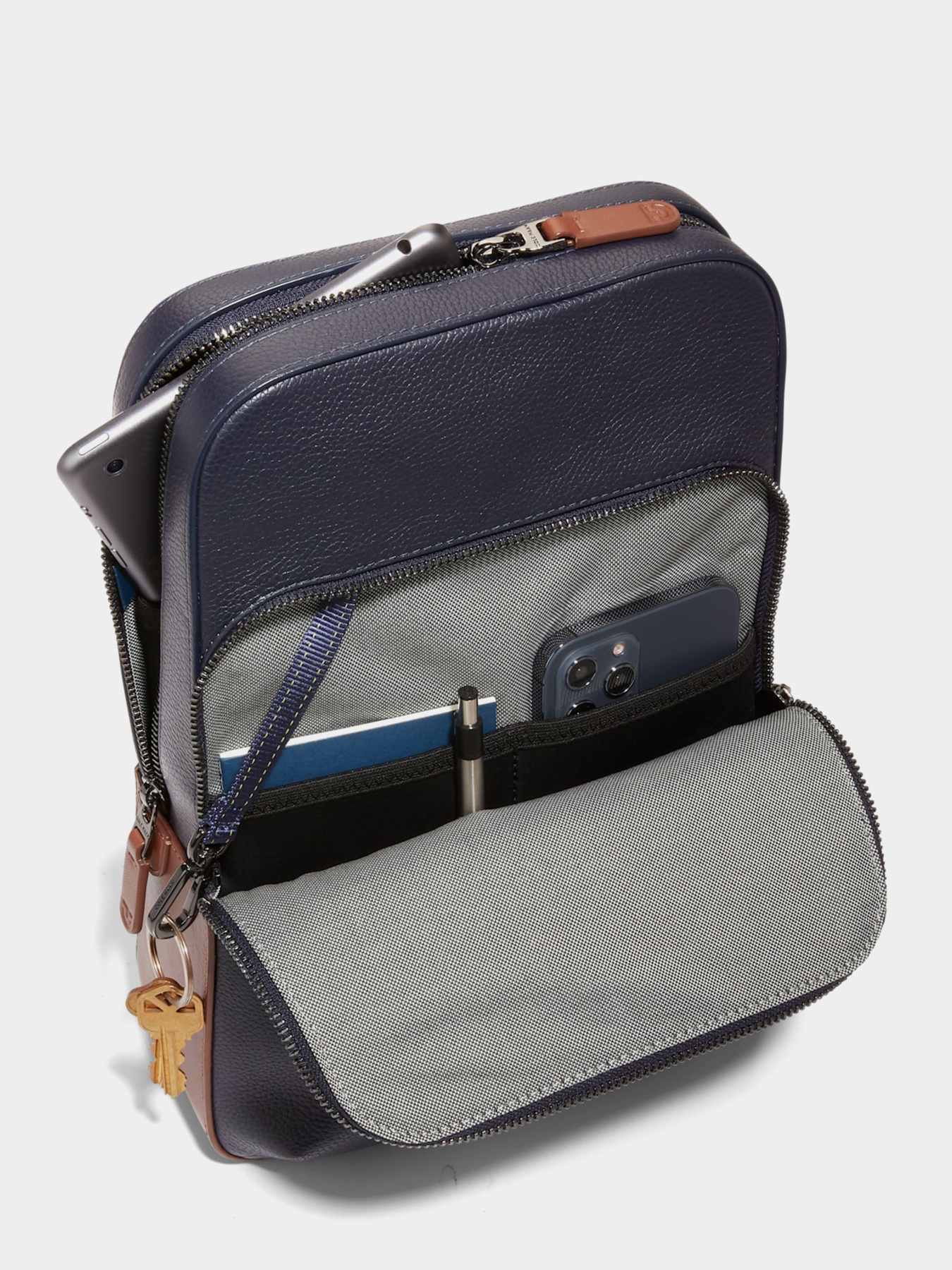 Сумка Cole Haan модель F12370 Фото