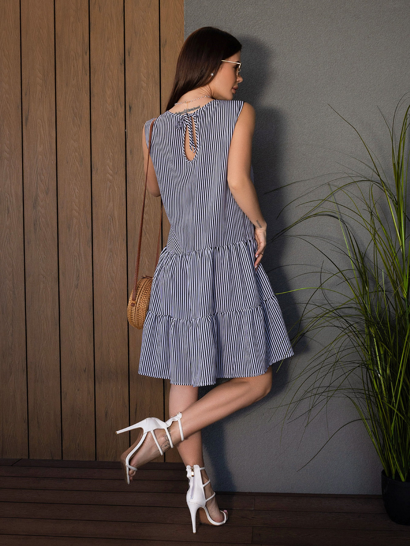 Сукня міді ISSA Plus модель 14669_черный_белый Фото