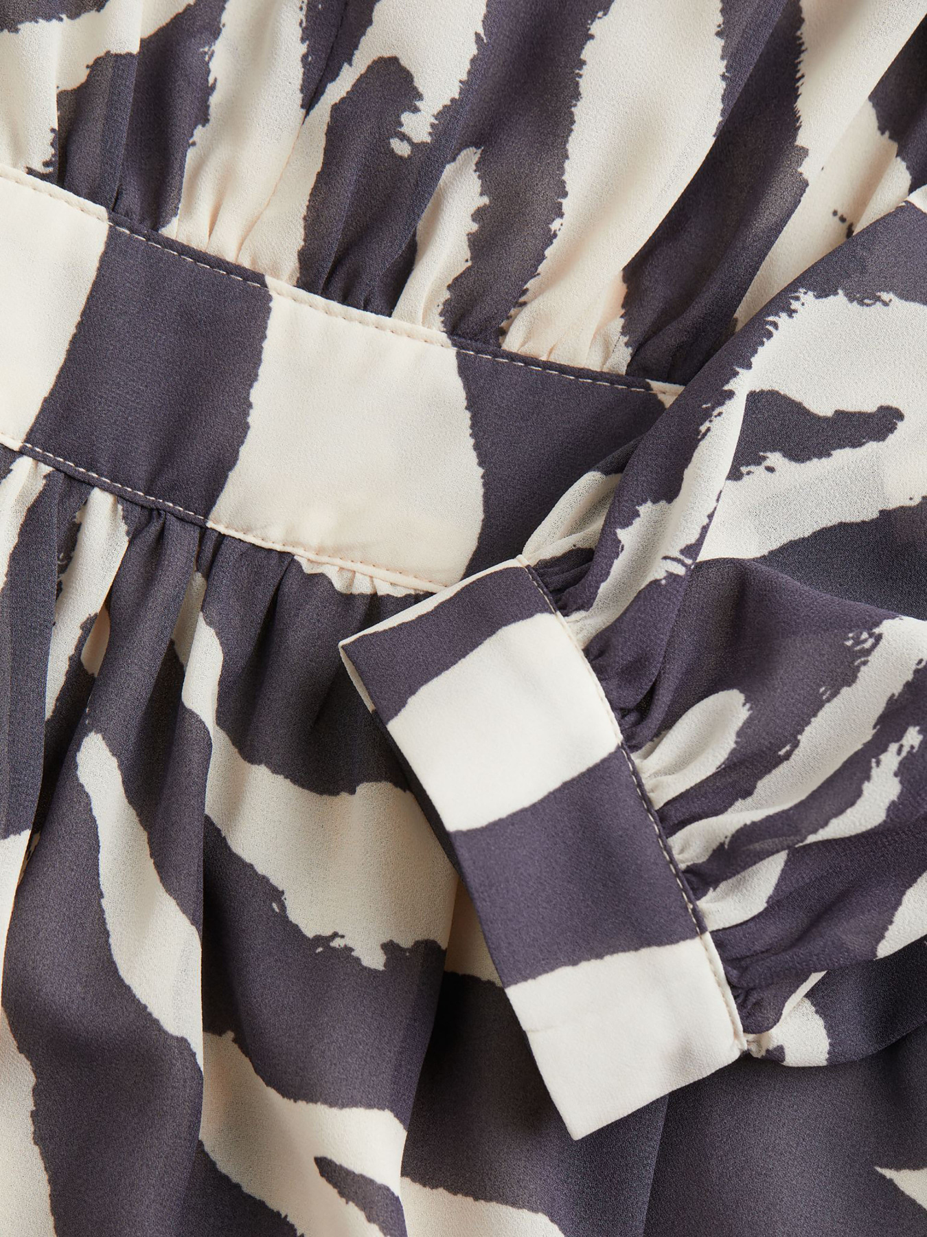 Сукня міні H&M модель 72959 Сукня міні H&M модель 72959 Фото