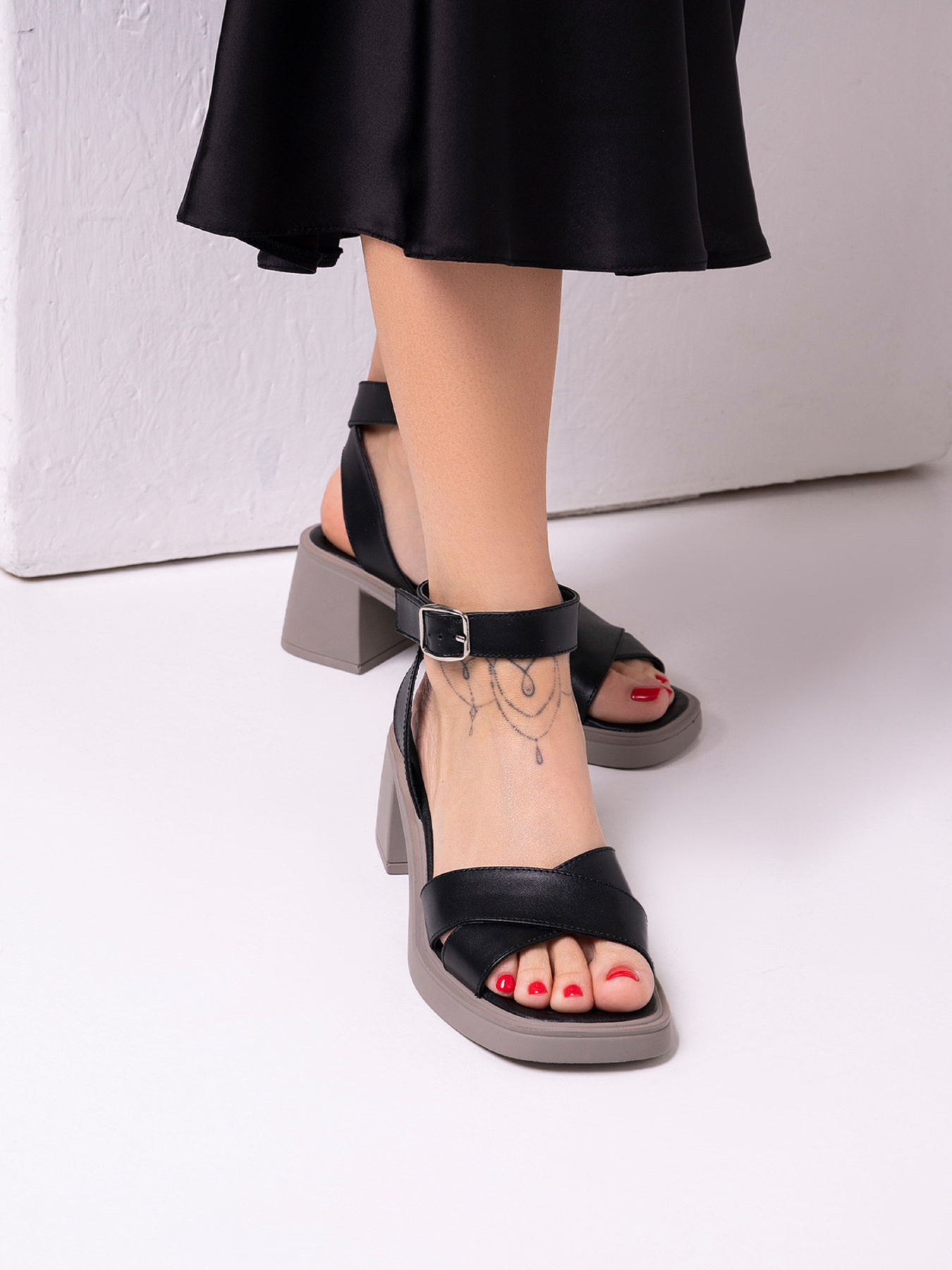 Босоножки ISSA Plus модель OB2-496_черный Фото