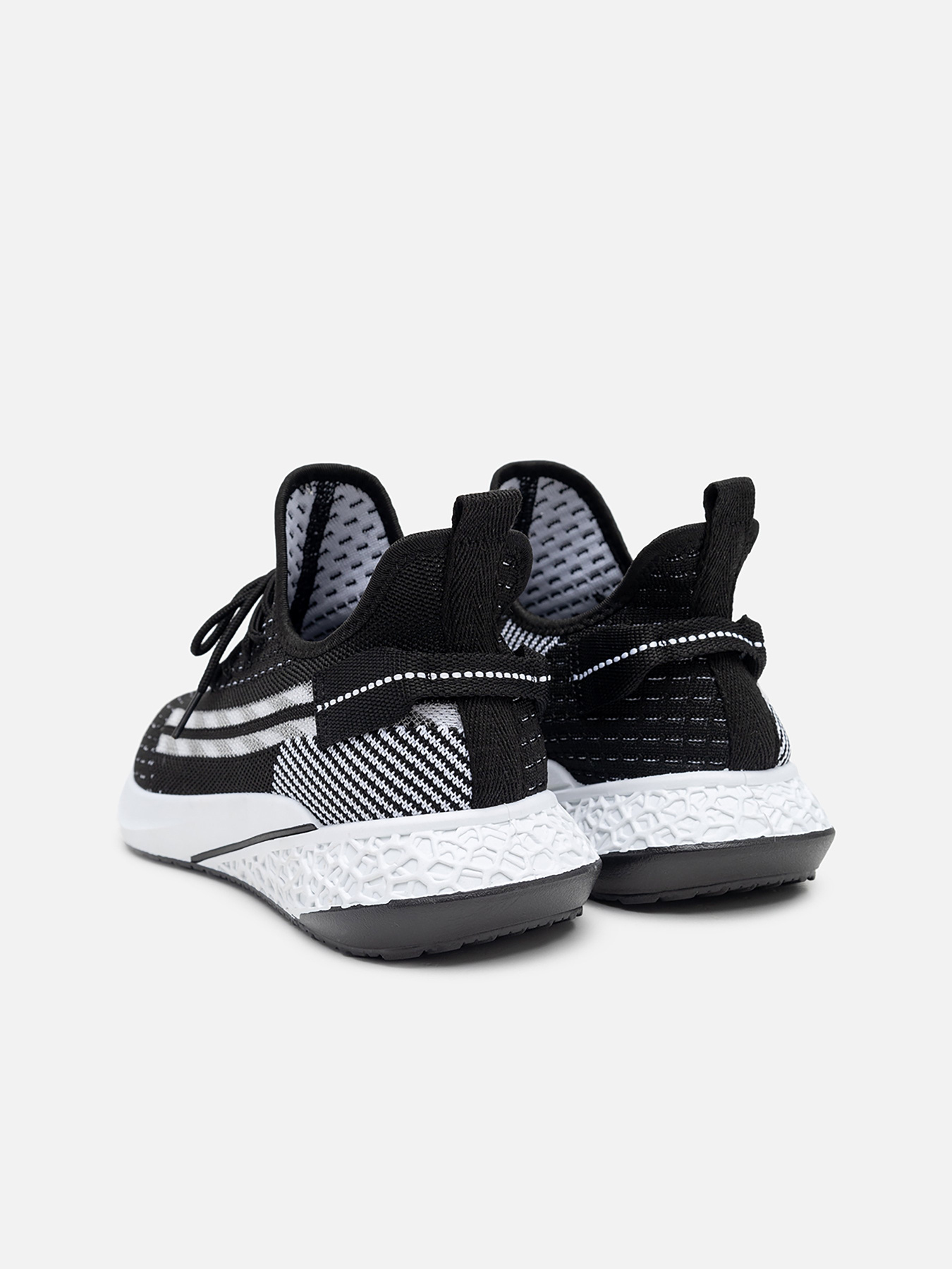 Кросівки повсякденні YUKI модель ЦБ-00232846 Кросівки повсякденні YUKI модель ЦБ-00232846 Фото