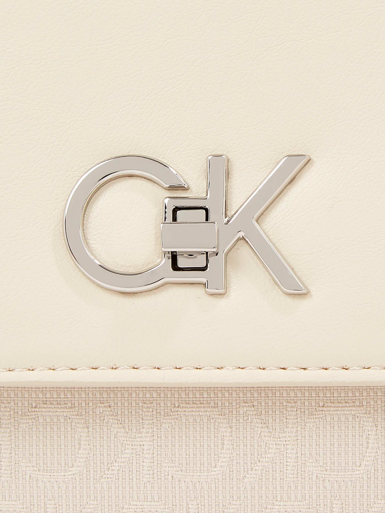 Сумки Calvin Klein модель K60K611755-PC4 Фото