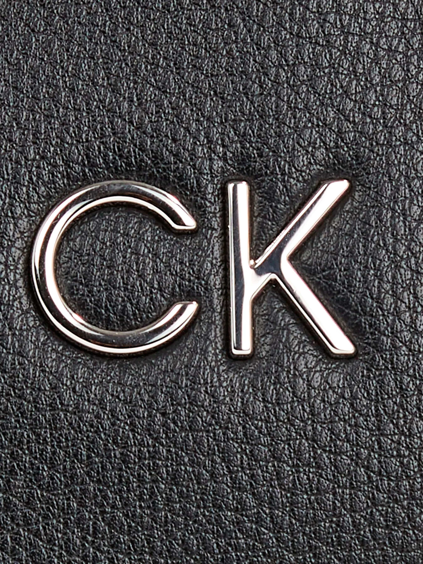 Сумки Calvin Klein модель K60K611761-BEH Фото