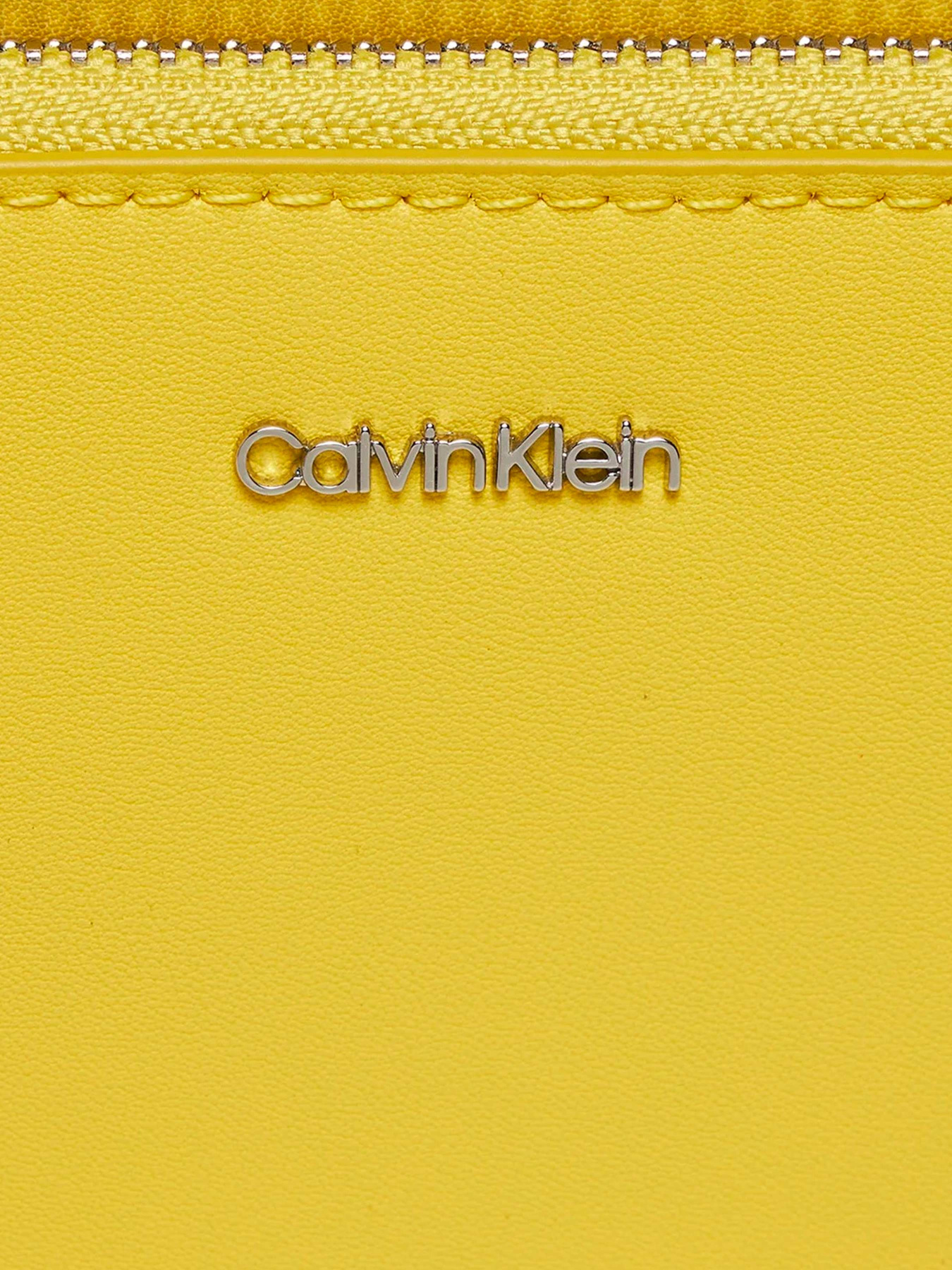 Сумки Calvin Klein модель K60K611927-LAF Фото