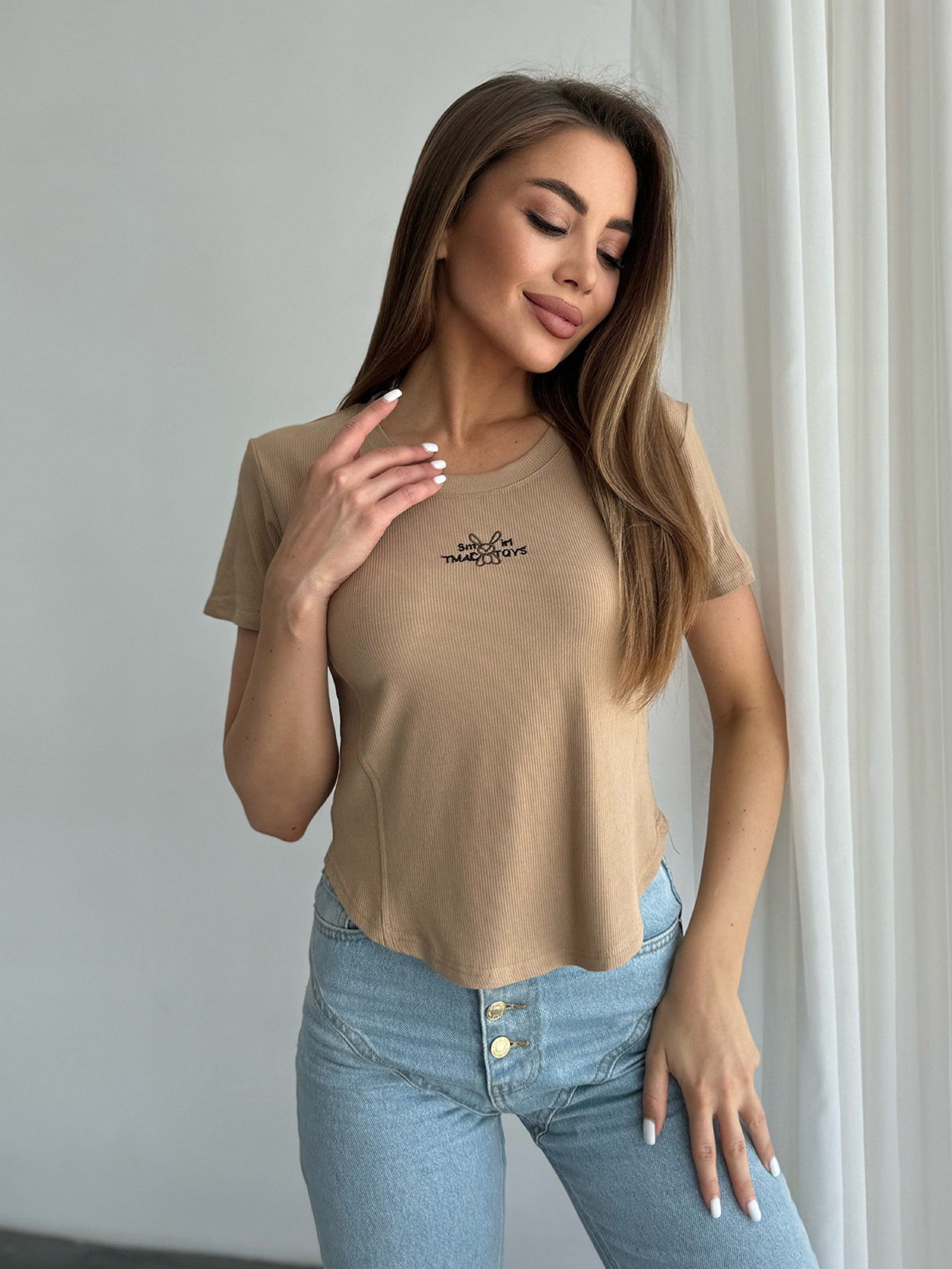 Футболка ISSA Plus модель WN20-633_бежевый Футболка ISSA Plus модель WN20-633_бежевый Фото