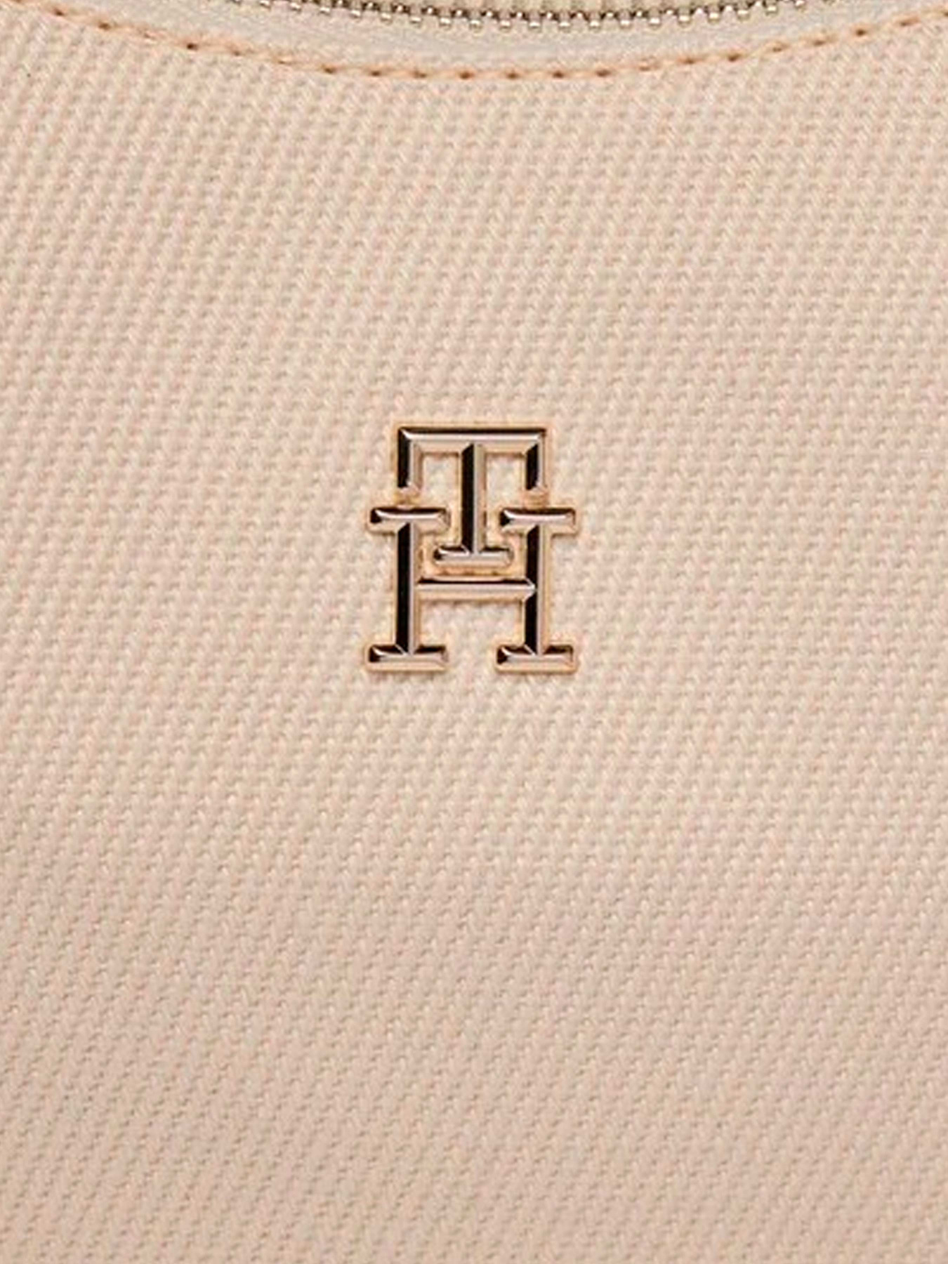 Сумки Tommy Hilfiger модель AW0AW16111-0F4 Фото
