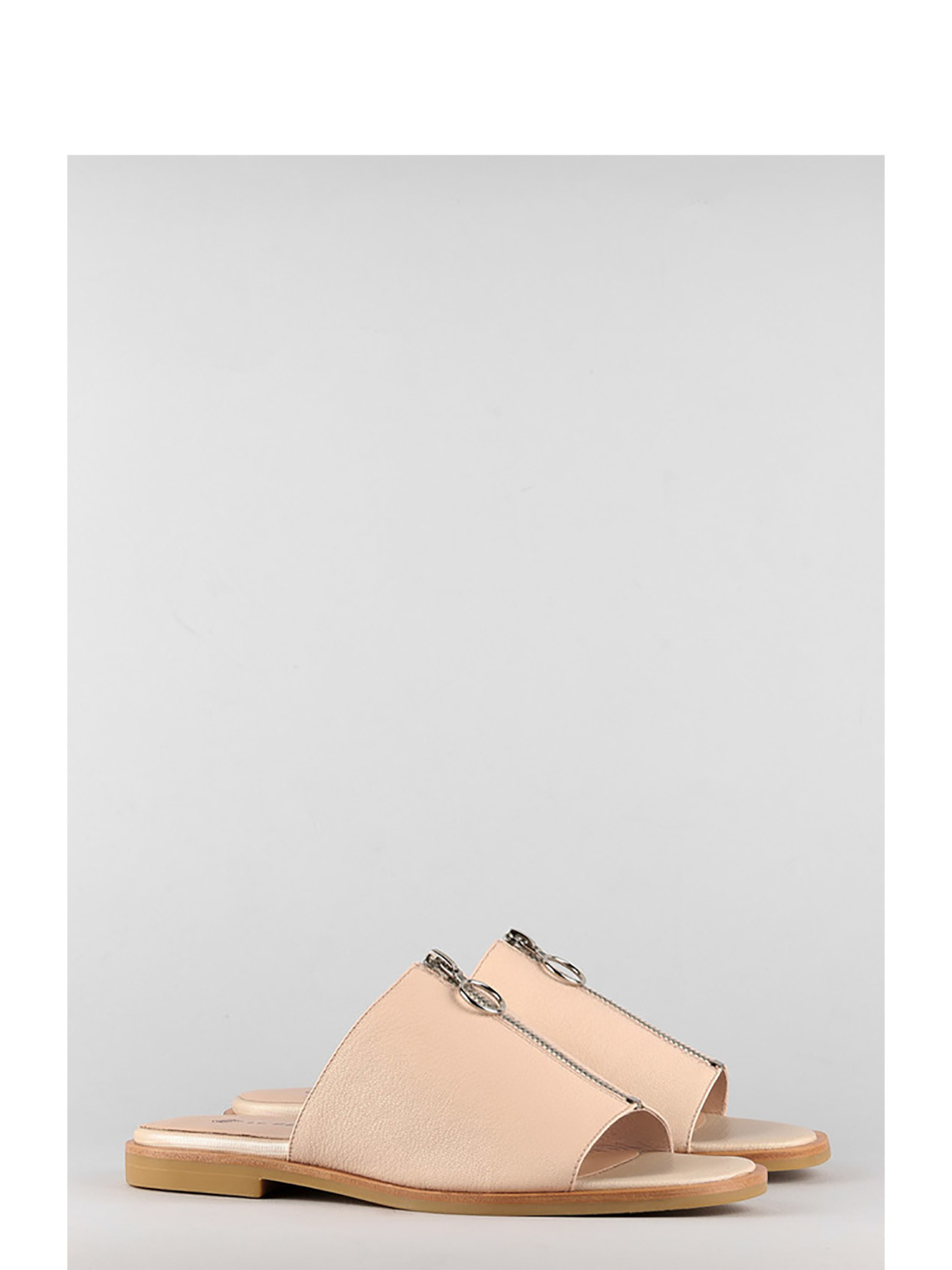 Шлепанцы LeBERDES модель 00000009982 Фото