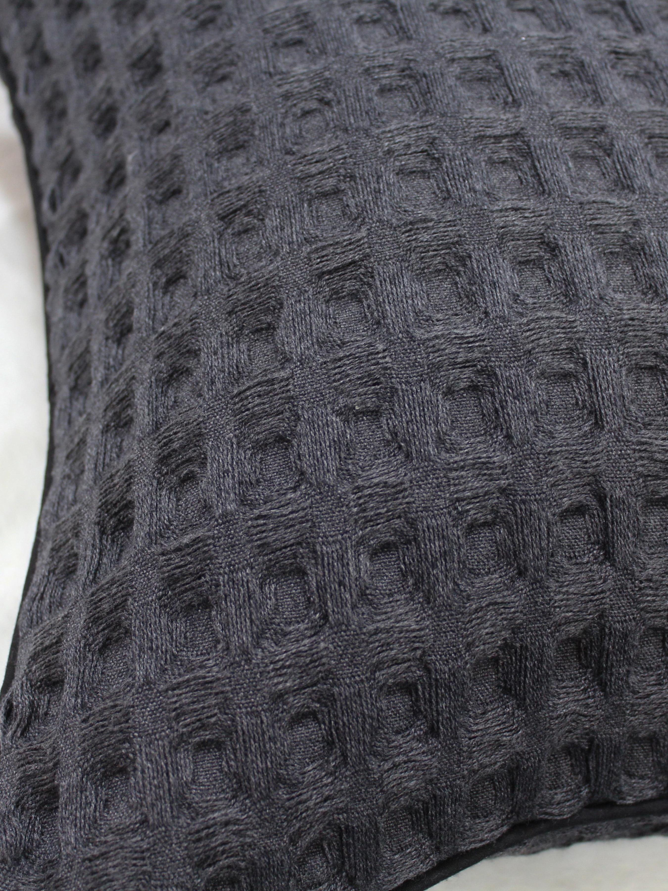 Декоративна подушка темно-сірий МАЕСТРО Модель 105462 Фото