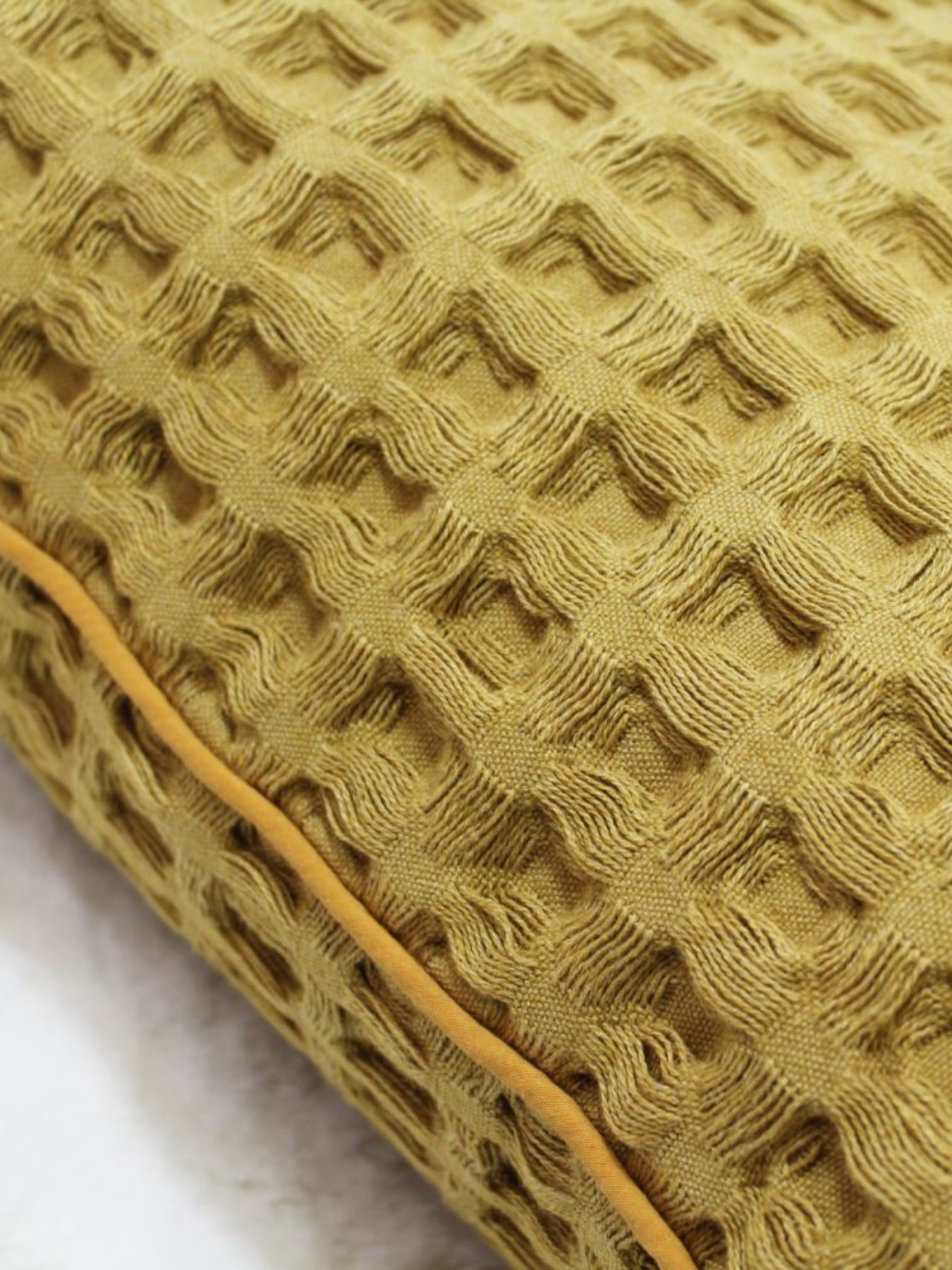 Декоративна подушка гірчиця МАЕСТРО Модель 105466 Фото