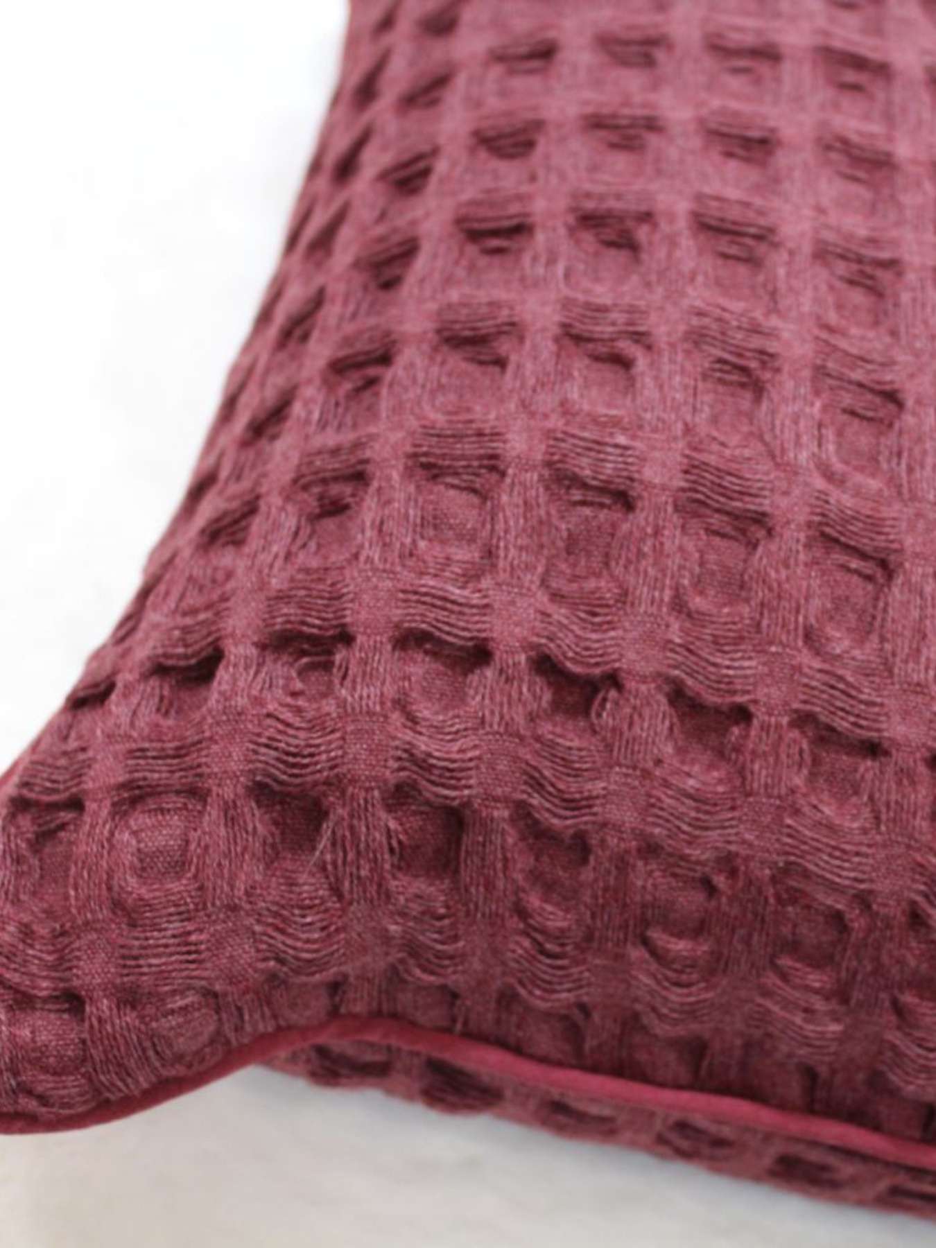 Декоративна подушка бордо МАЕСТРО Модель 105463 Фото