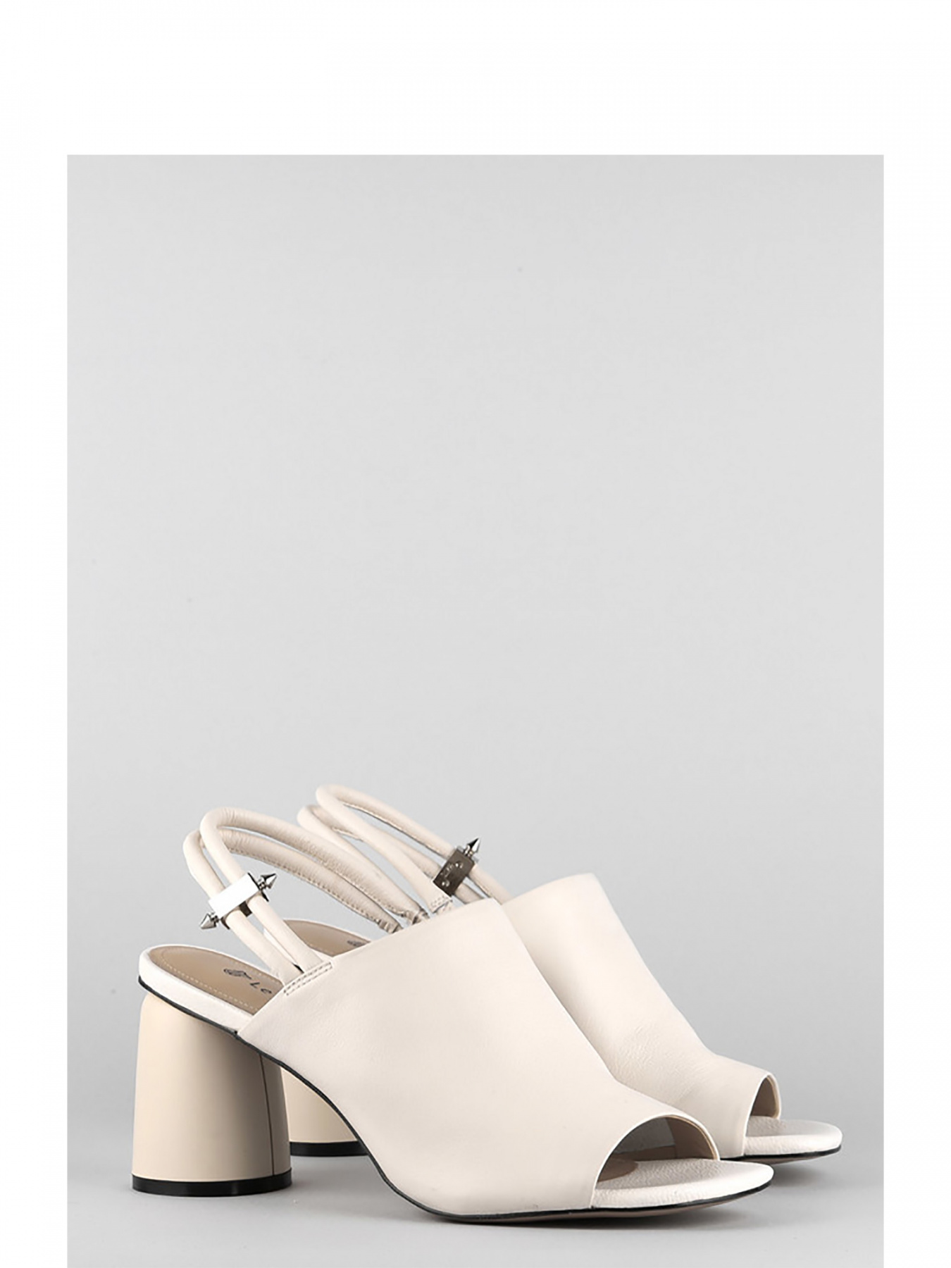 Босоніжки LeBERDES модель 00000010106 Фото