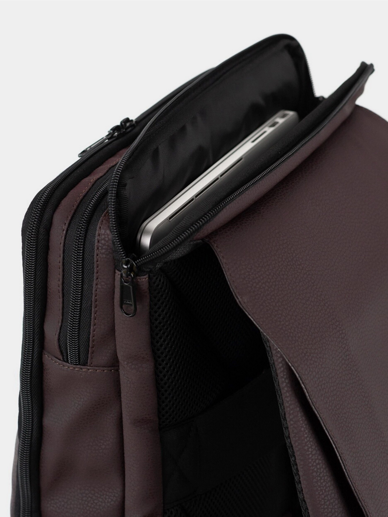 Повсякденний рюкзак HARVEST Database модель 040375001300900000 Фото