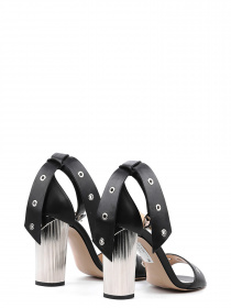 Босоножки LeBERDES модель 00000010439 Фото