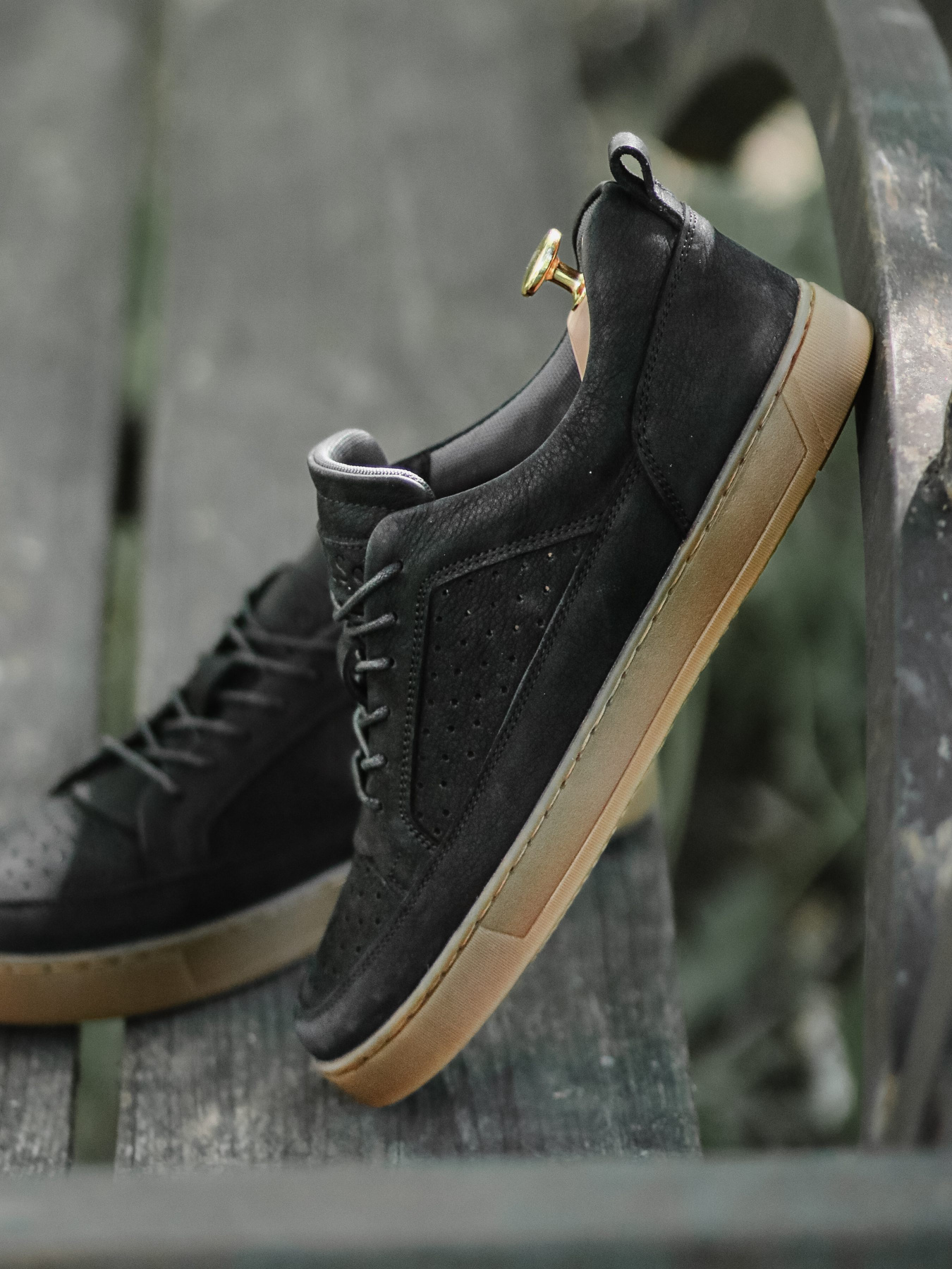 Кеды низкие Legessy модель LEEDS_NUBUCK_PERF Фото