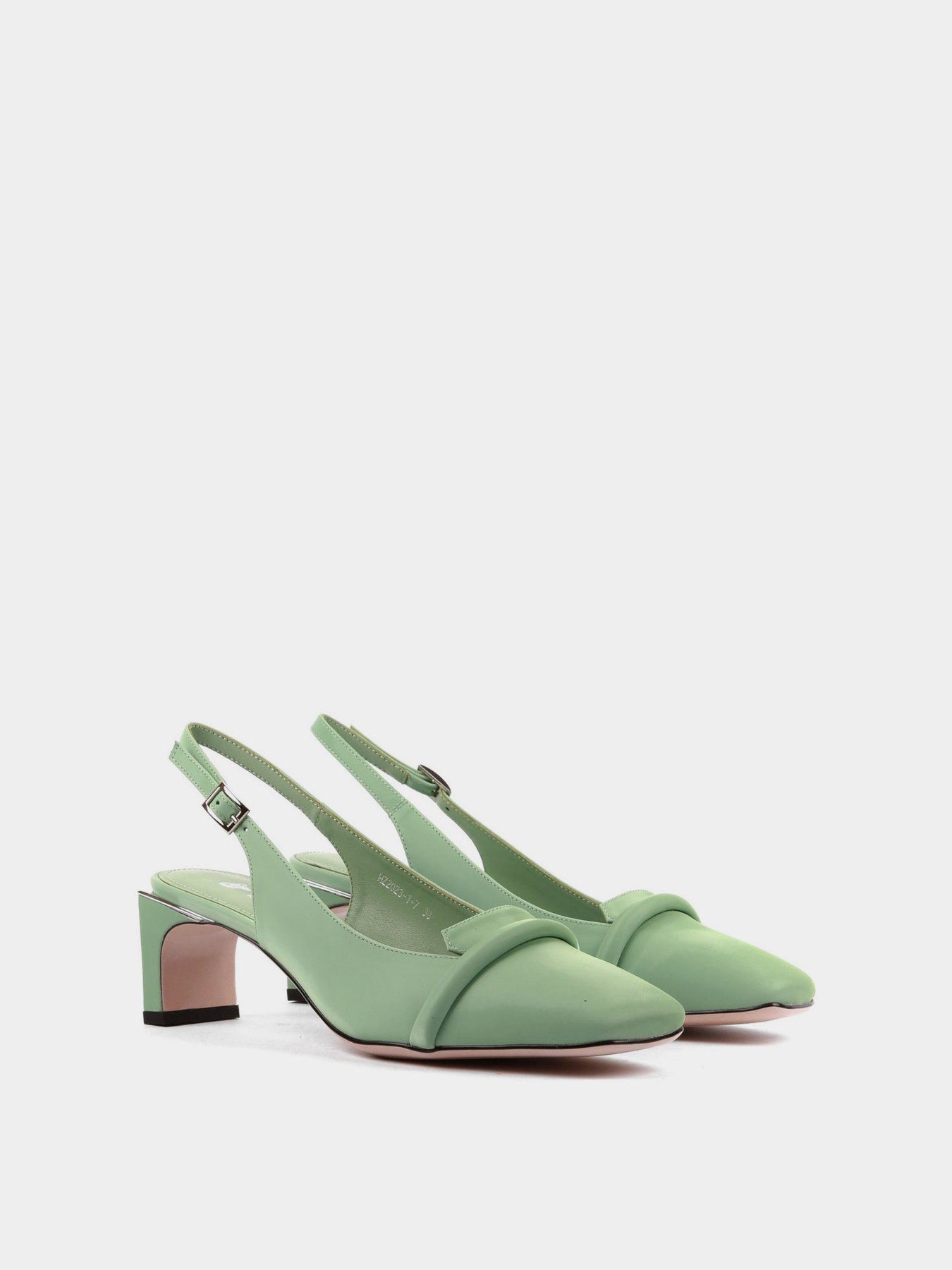 Босоножки LeBERDES модель 00000011548 Фото