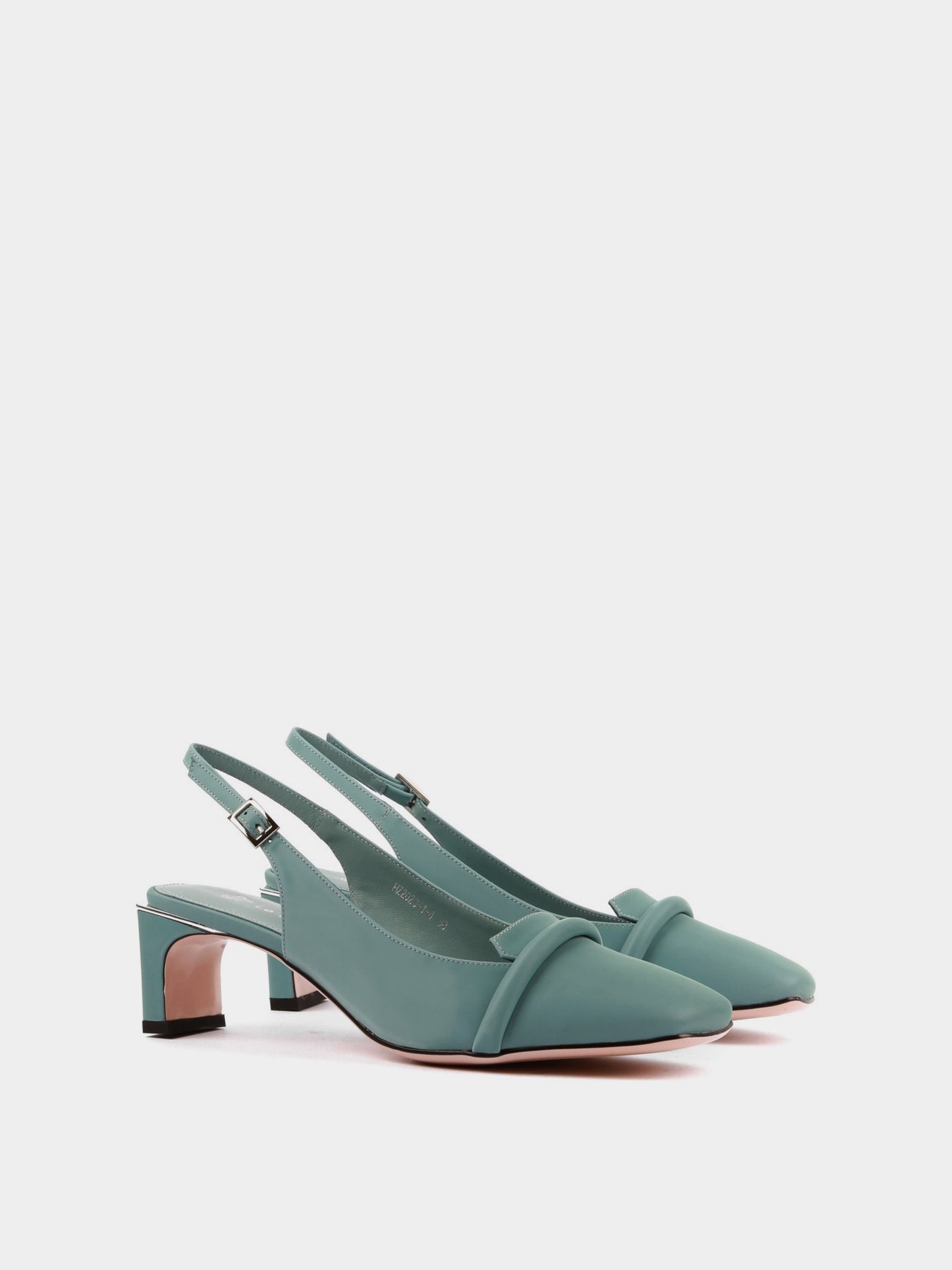 Босоніжки LeBERDES модель 00000011568 Фото