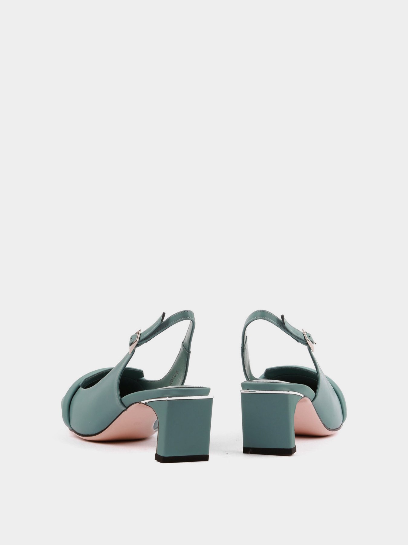 Босоніжки LeBERDES модель 00000011568 Фото