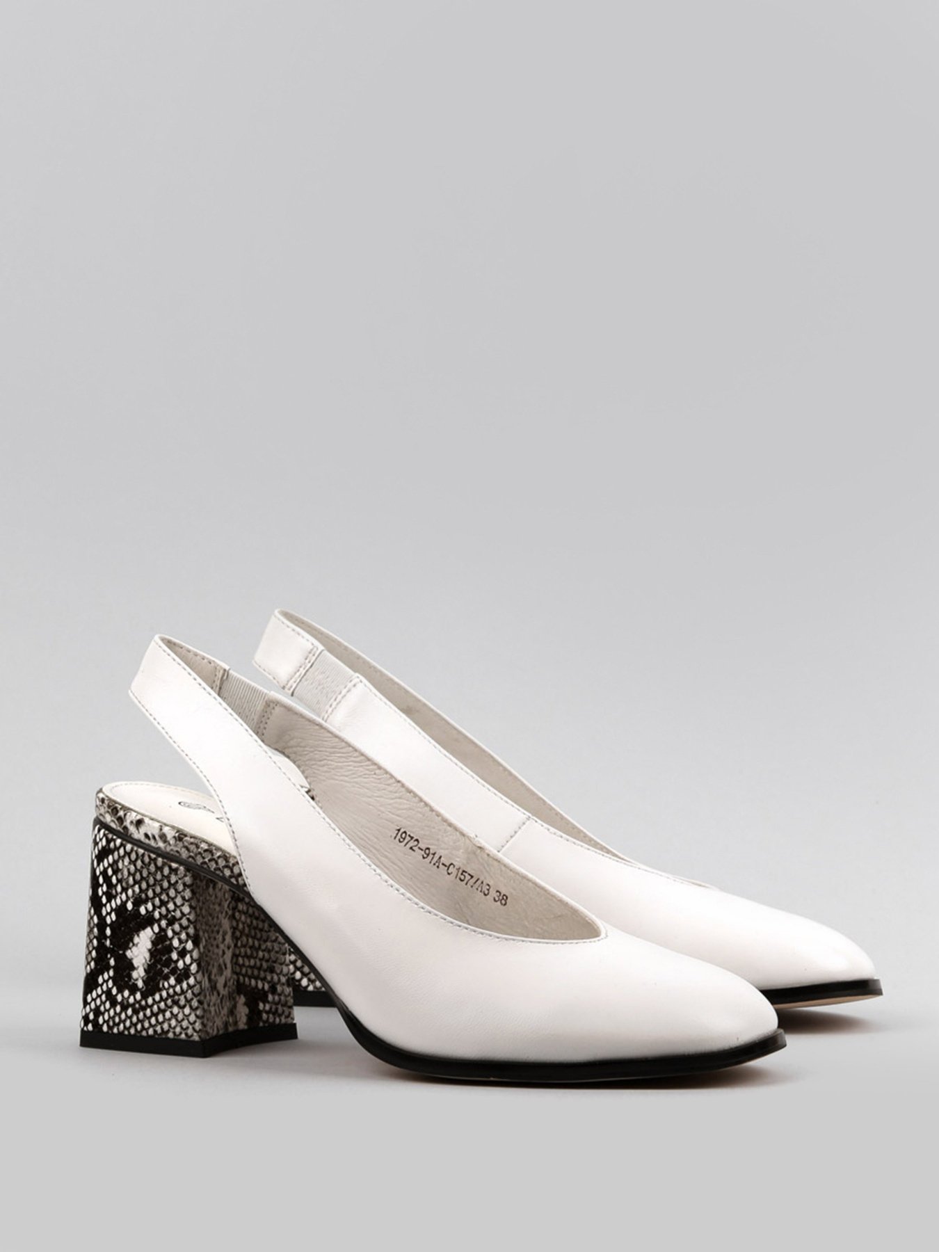 Босоніжки LeBERDES модель 00000011577 Фото